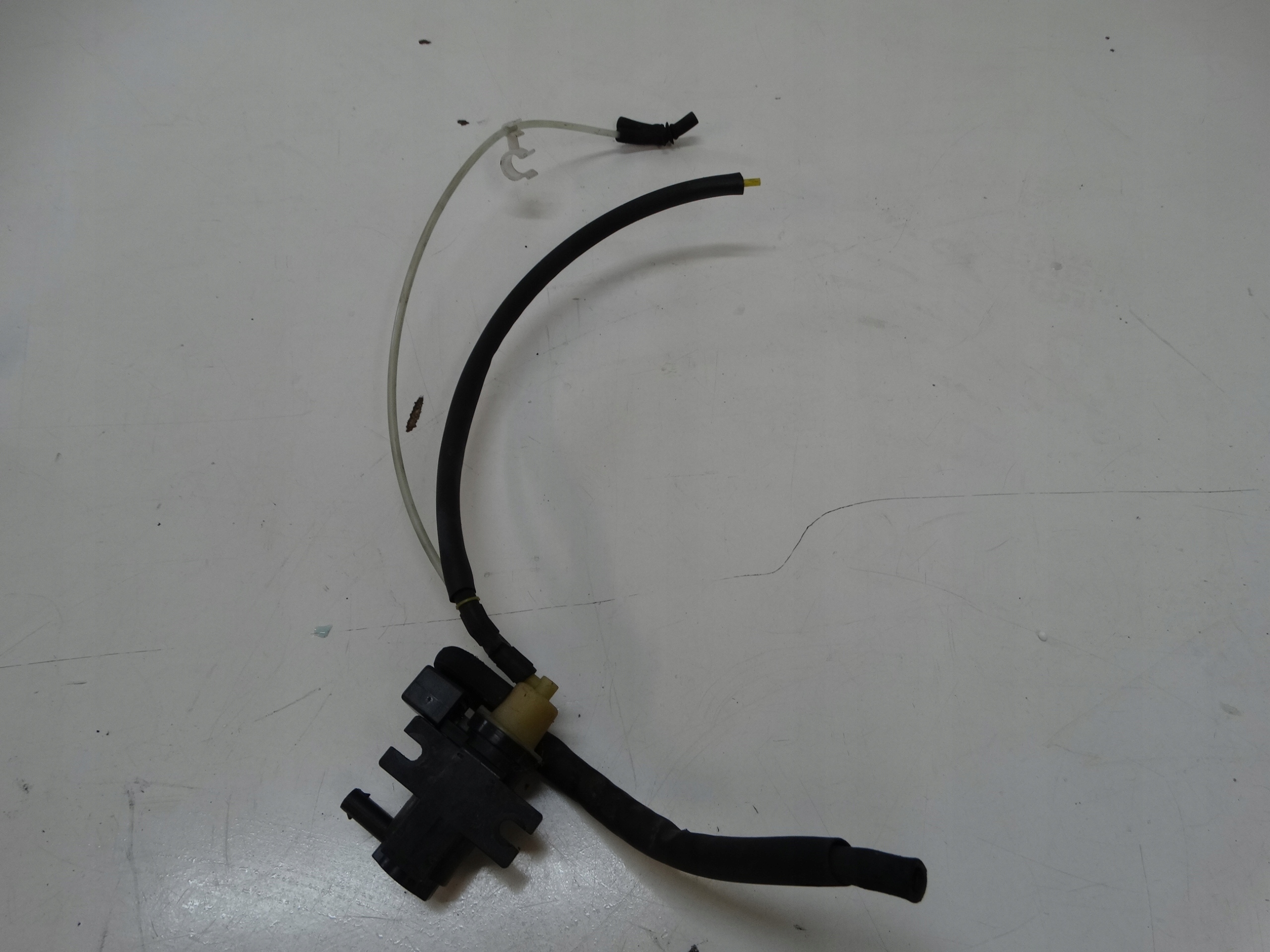 Sensor PODCISN. turbo MERCEDES W169 A0061536628