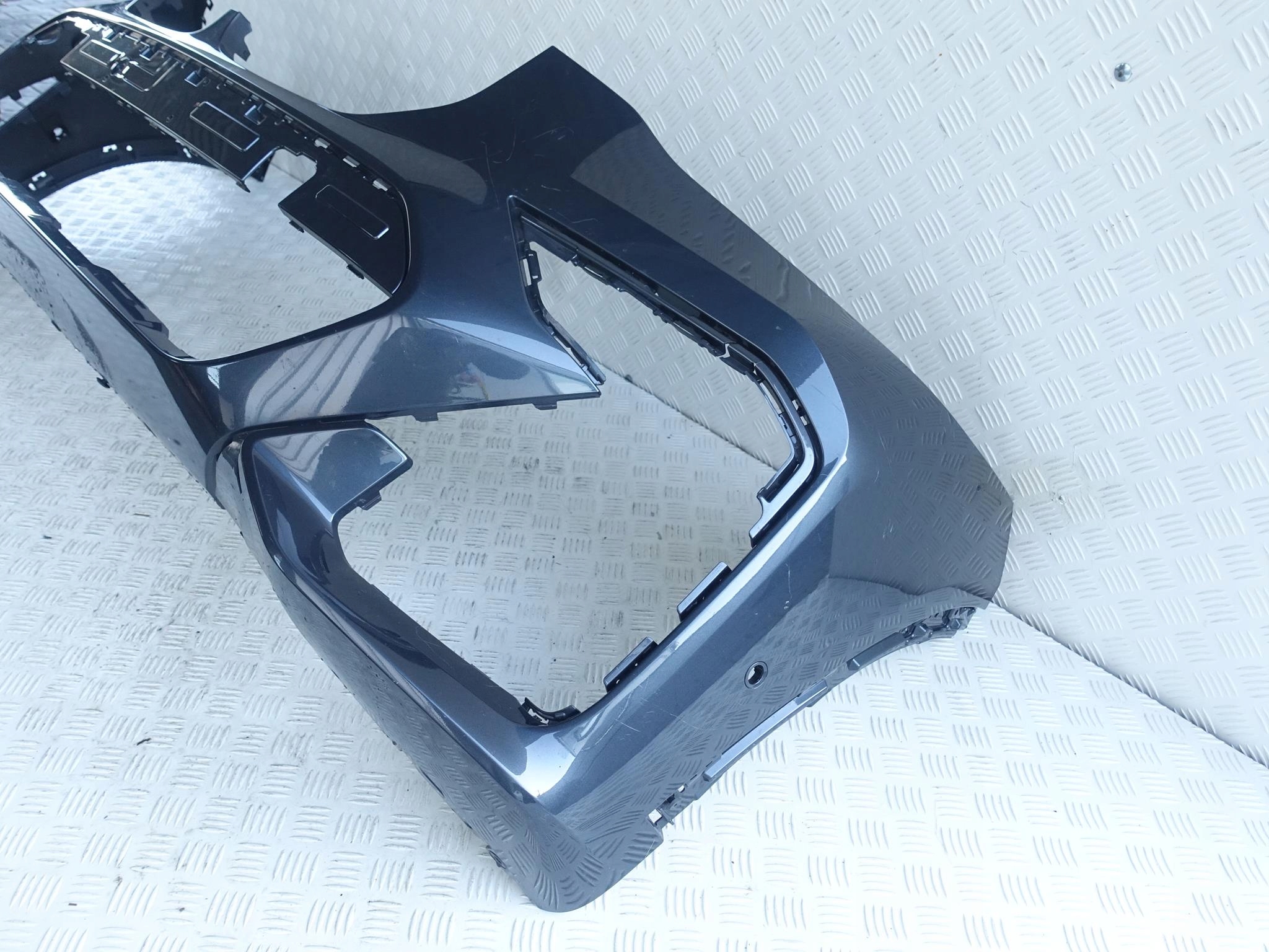 BMW X7 G07 m-packet bumper front *PDC*