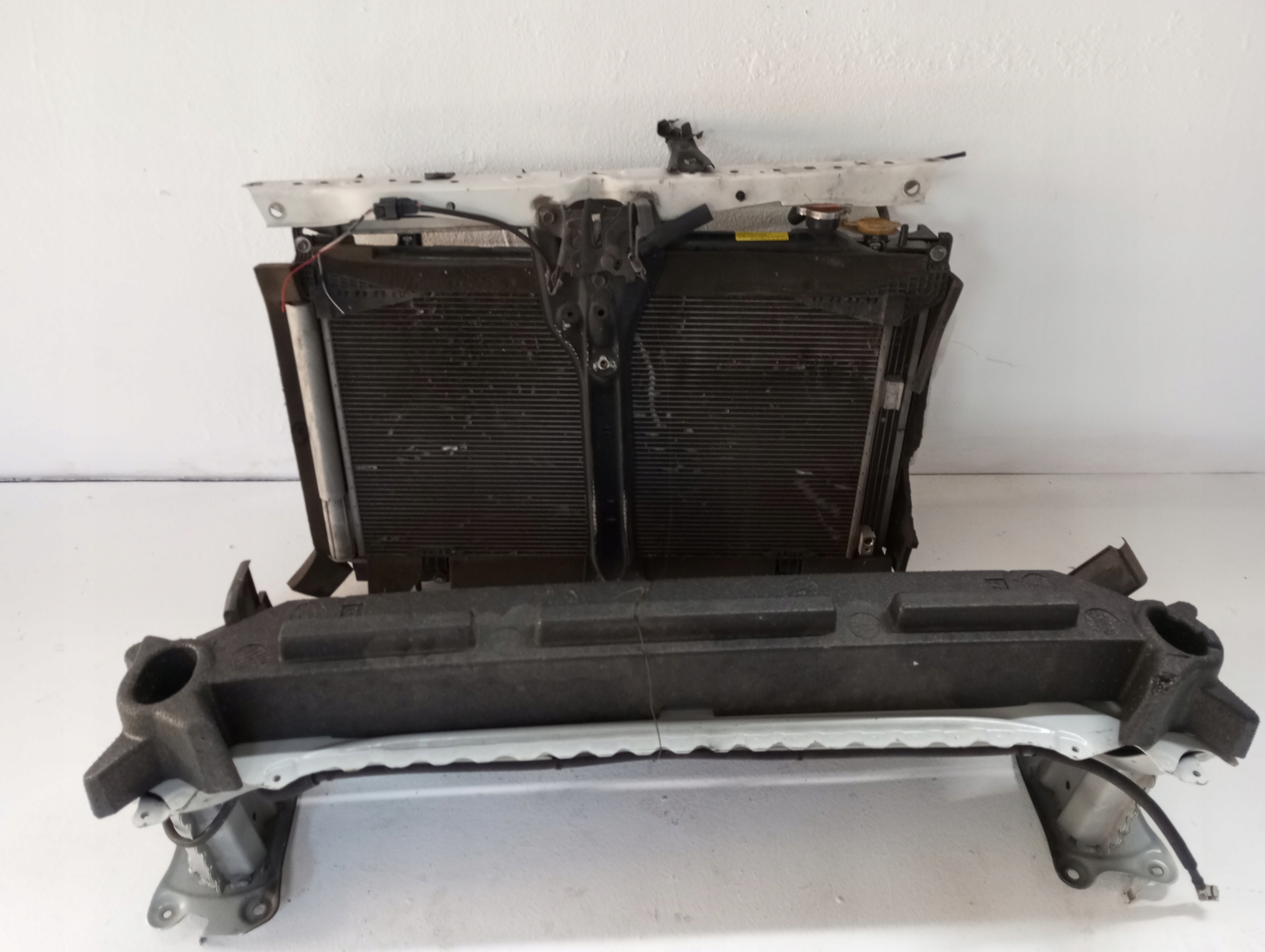 support panel for radiators radiator SUBARU FORESTER V 2,0I