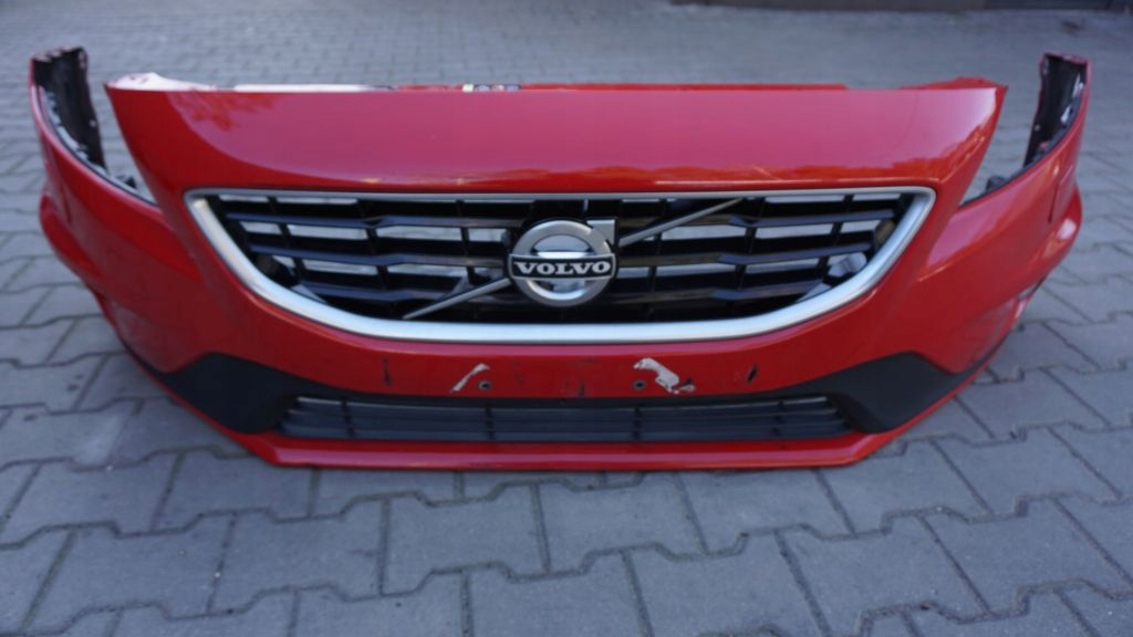 VOLVO V40 R design - complete bumper front - colour 612