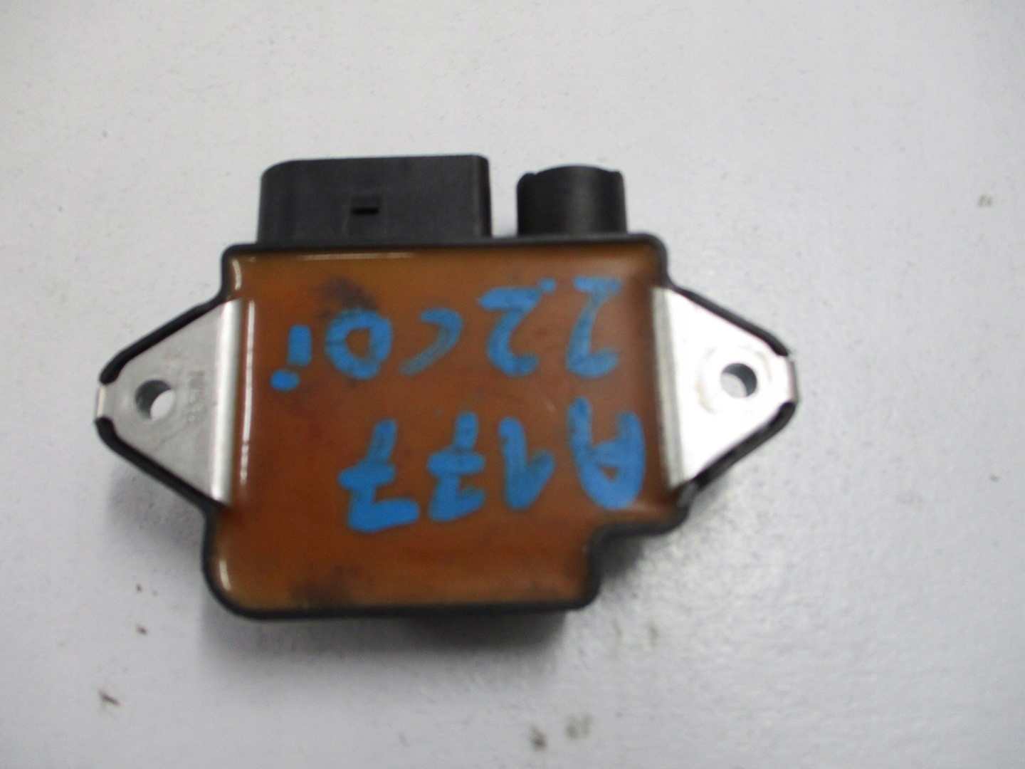 relay plugs zarowych A6429001300 MERCEDES