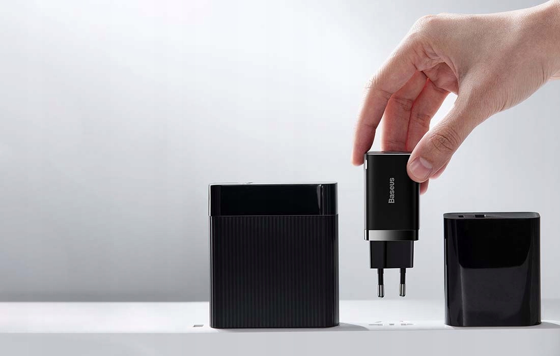 ŁADOWARKA SIECIOWA 2xUSB QC PD 30W SZYBKA MOCNA USB C USB-C BLACK IPHONE 15 Złącza USB typ C USB