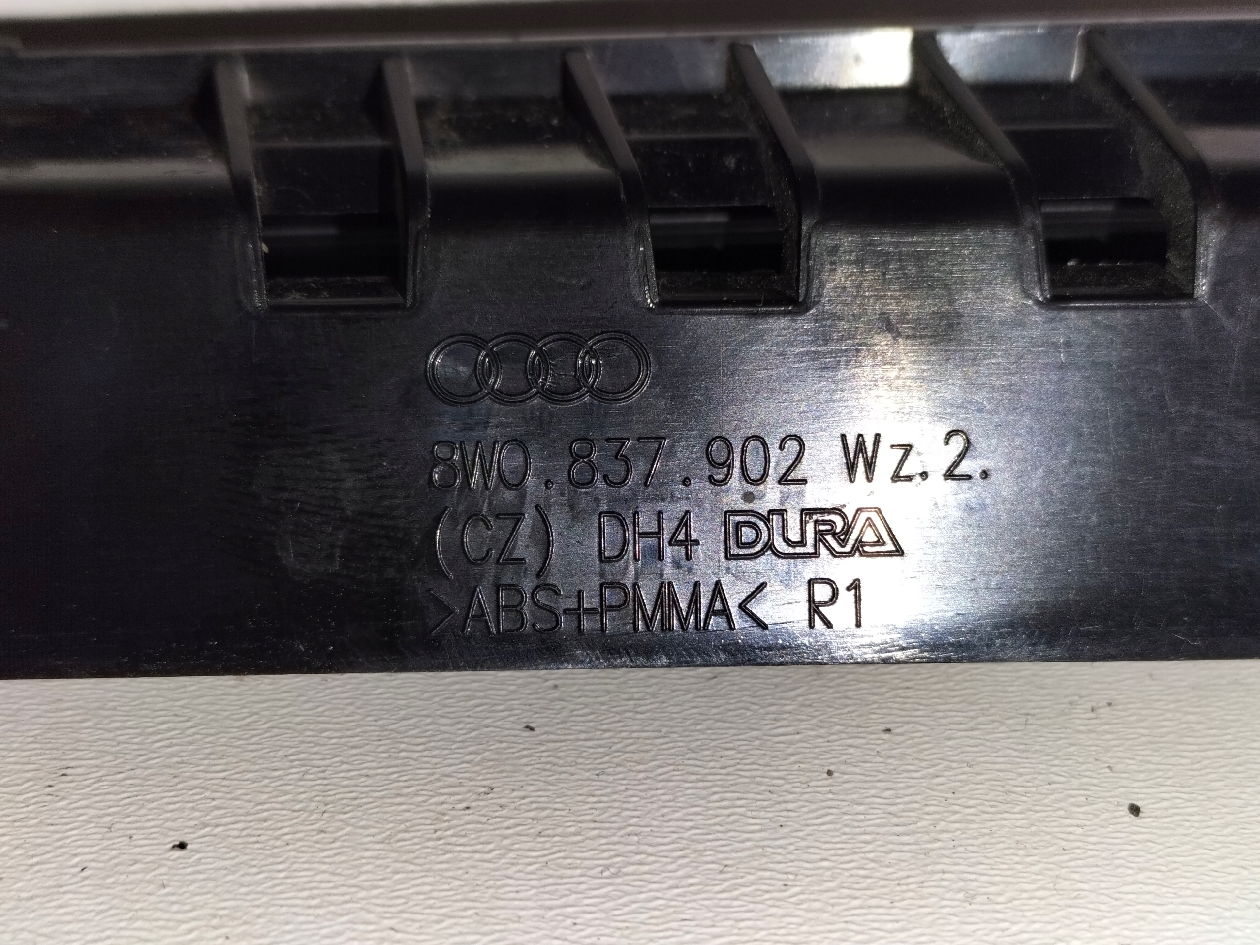 moulding pillar trim door front right AUDI A4 B9 15