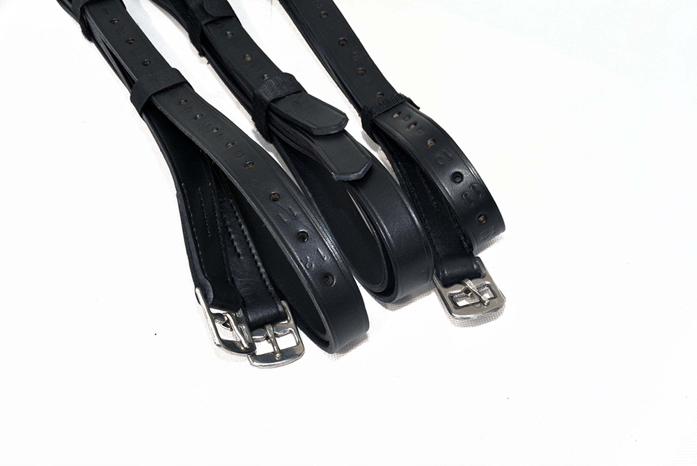 PUŚLISKA SKORZANE 135CM MOCNE Kolor dominujący czarny