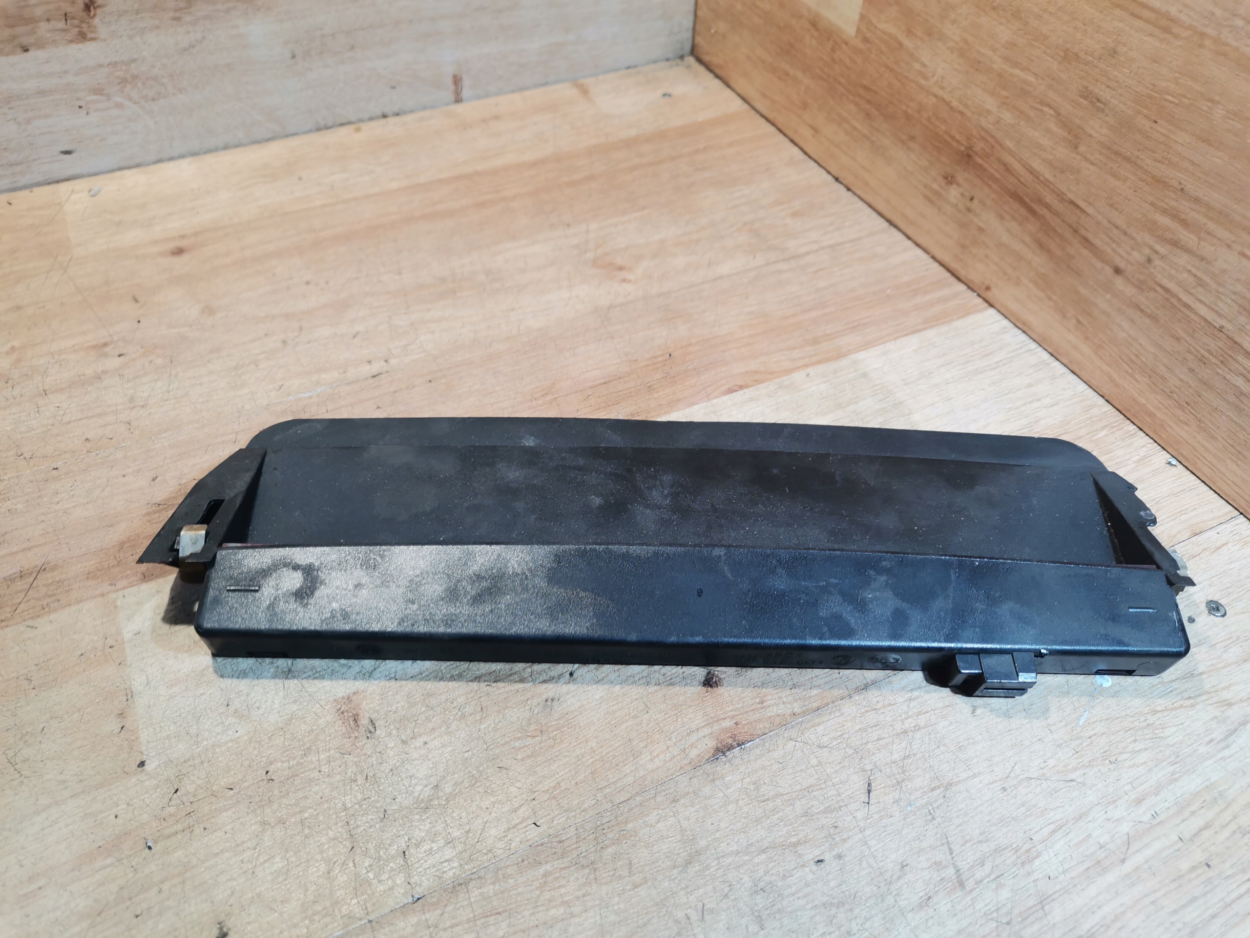 light trzecie Stop VW JETTA III 1K5945097B