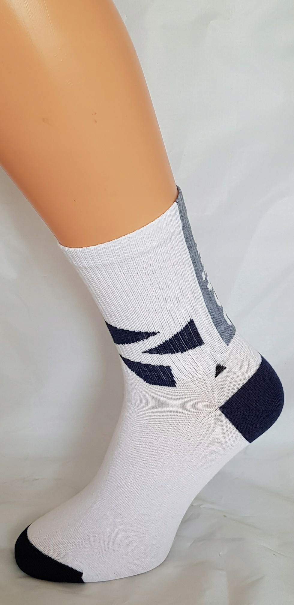 

Derby Skarpetki Active Sport 411-1 r.39-41