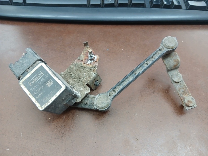 Sensor POZIOMOWANIA Leuchten MONDEO MK4 7G9N3C492AA