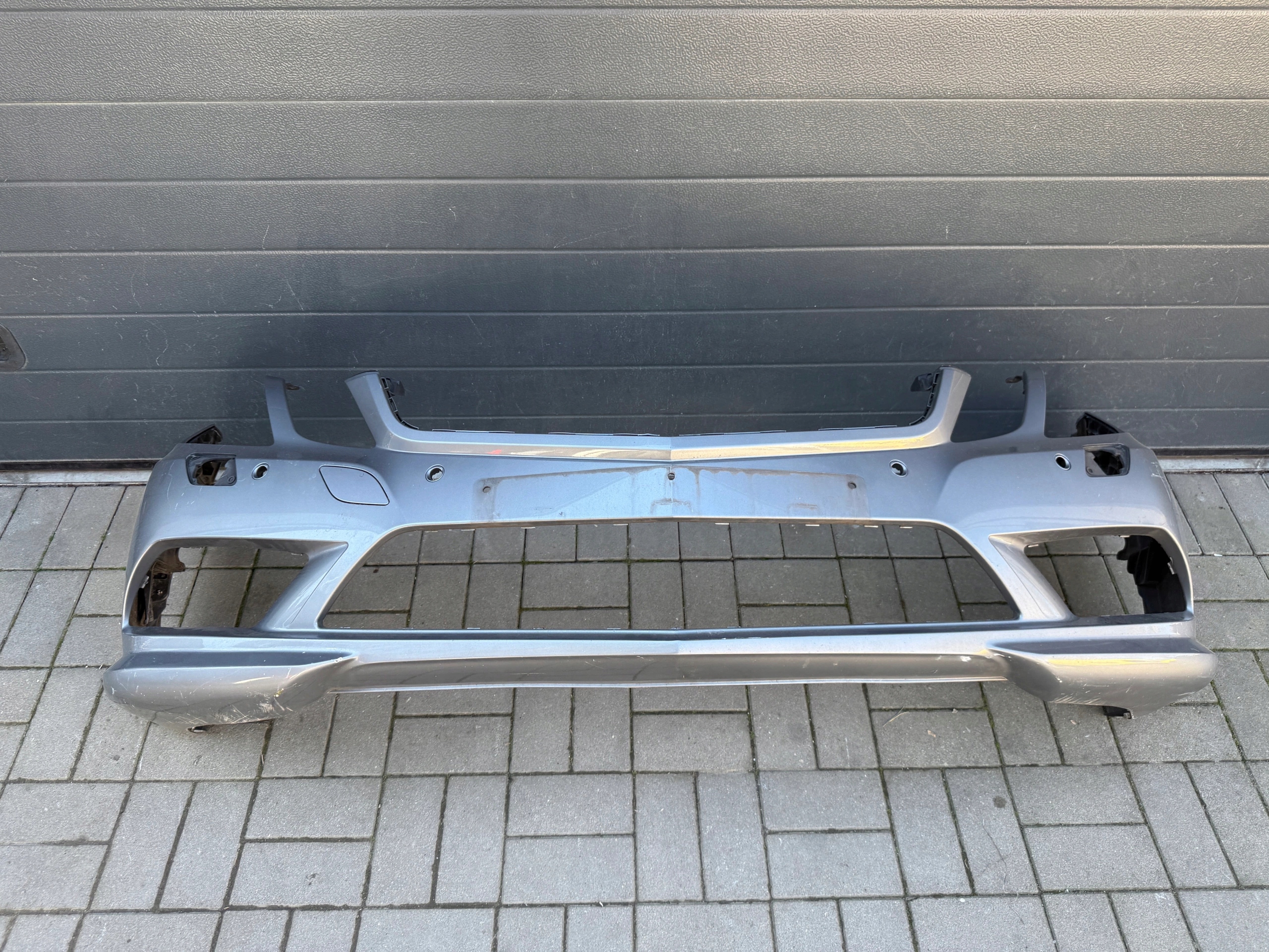 Mercedes E 09- Coupe Cabrio W207 A207 Amg bumper front front