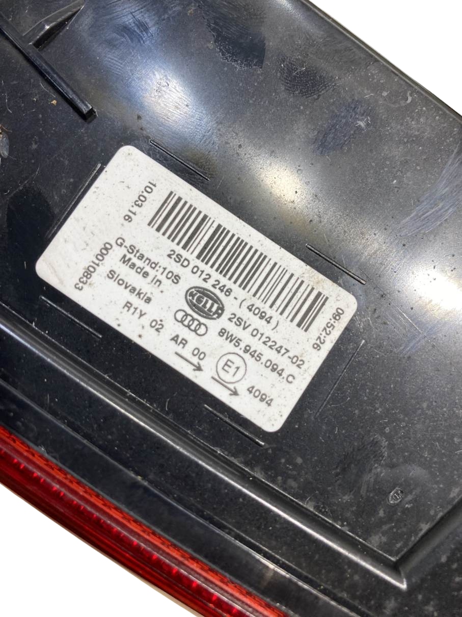 Feux phare Droite Arrière LED du capot AUDI A4 B9 Berline EUROPA 8W5945094C