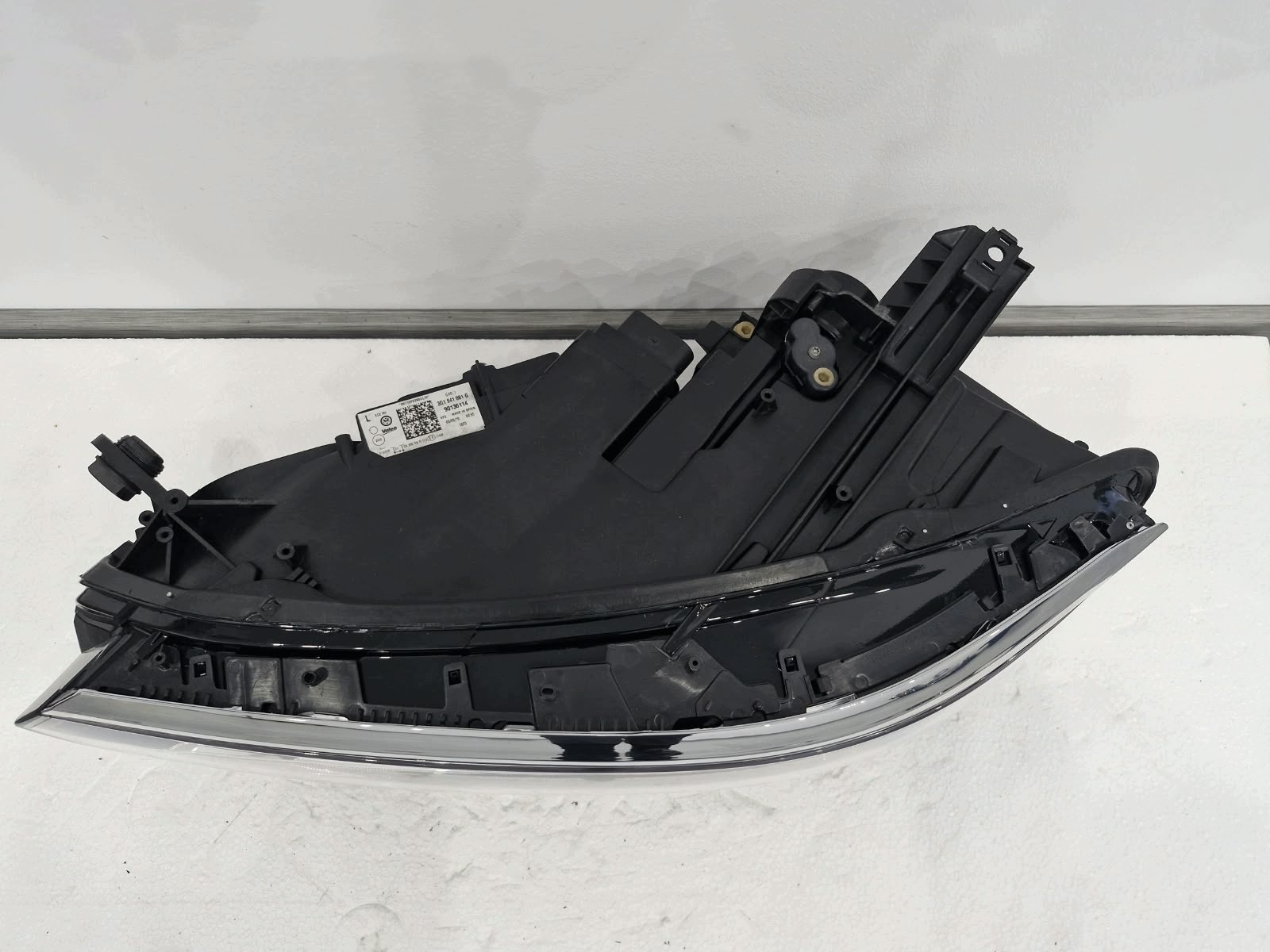 light left VW Passat B8 FULL LED