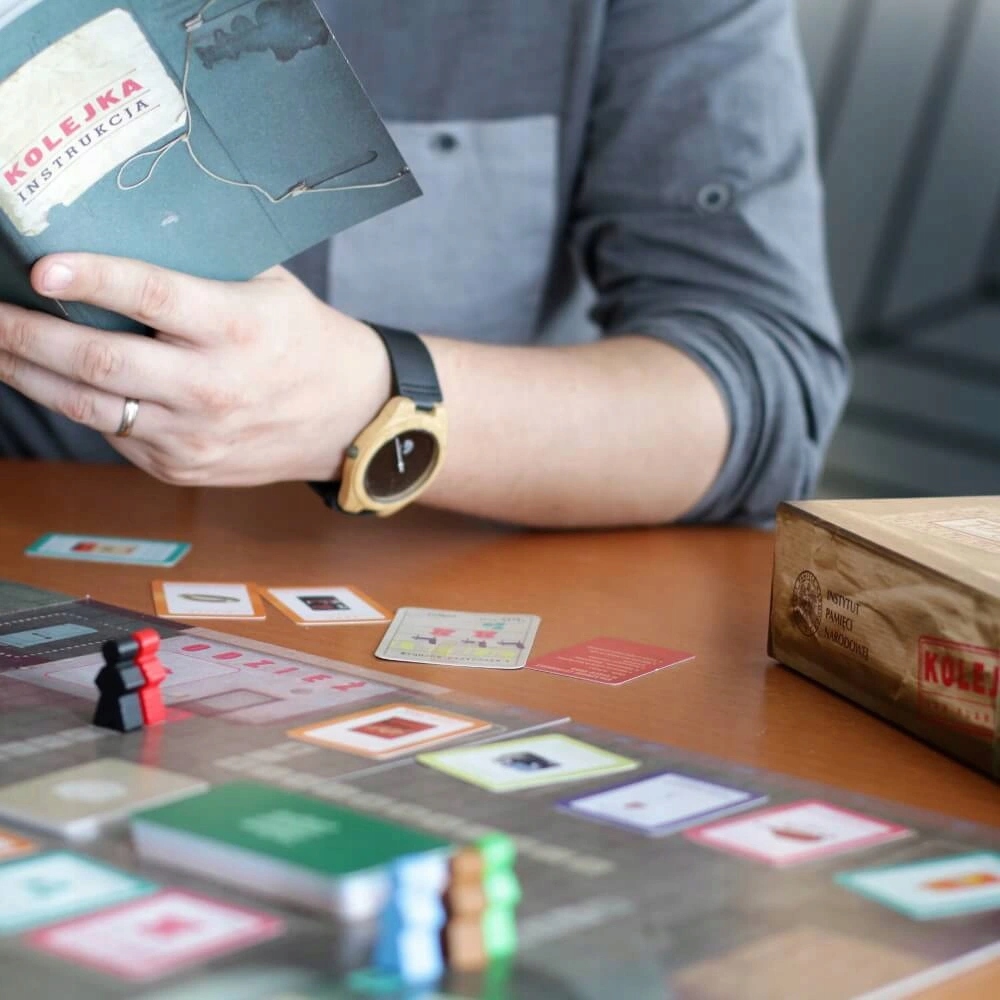 GRA KOLEJKA IPN PL 01228