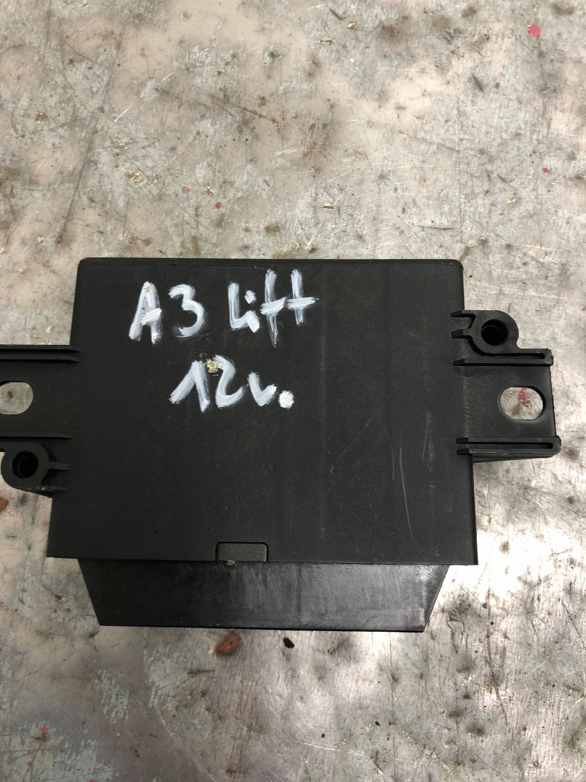 module unité de commande électronique uce PDC AUDI A3 8P LIFT 8P0919475N