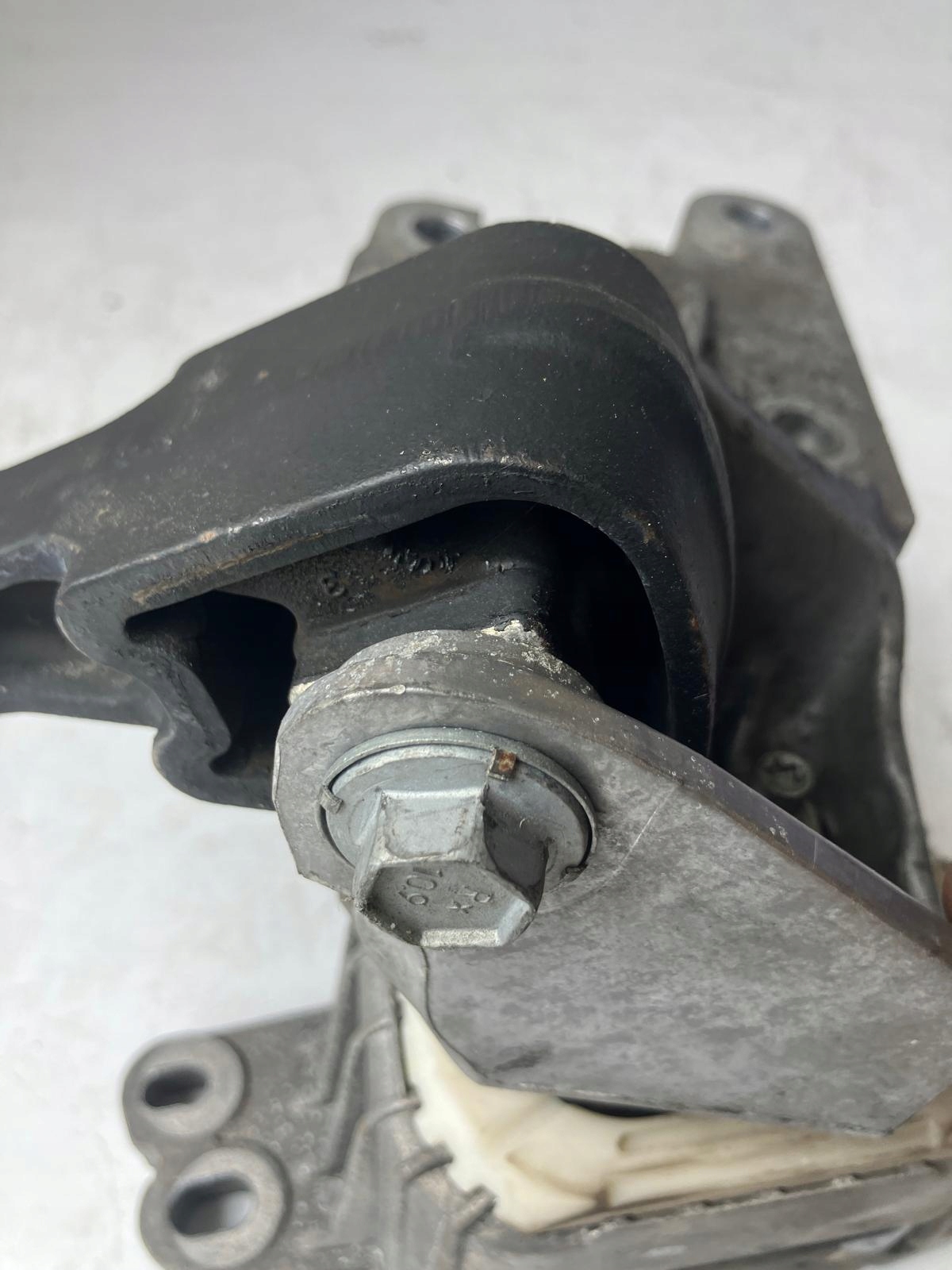 supporto Supporti motore usato PEUGEOT 508 e 2.0 HDI 140 KM 9672677680