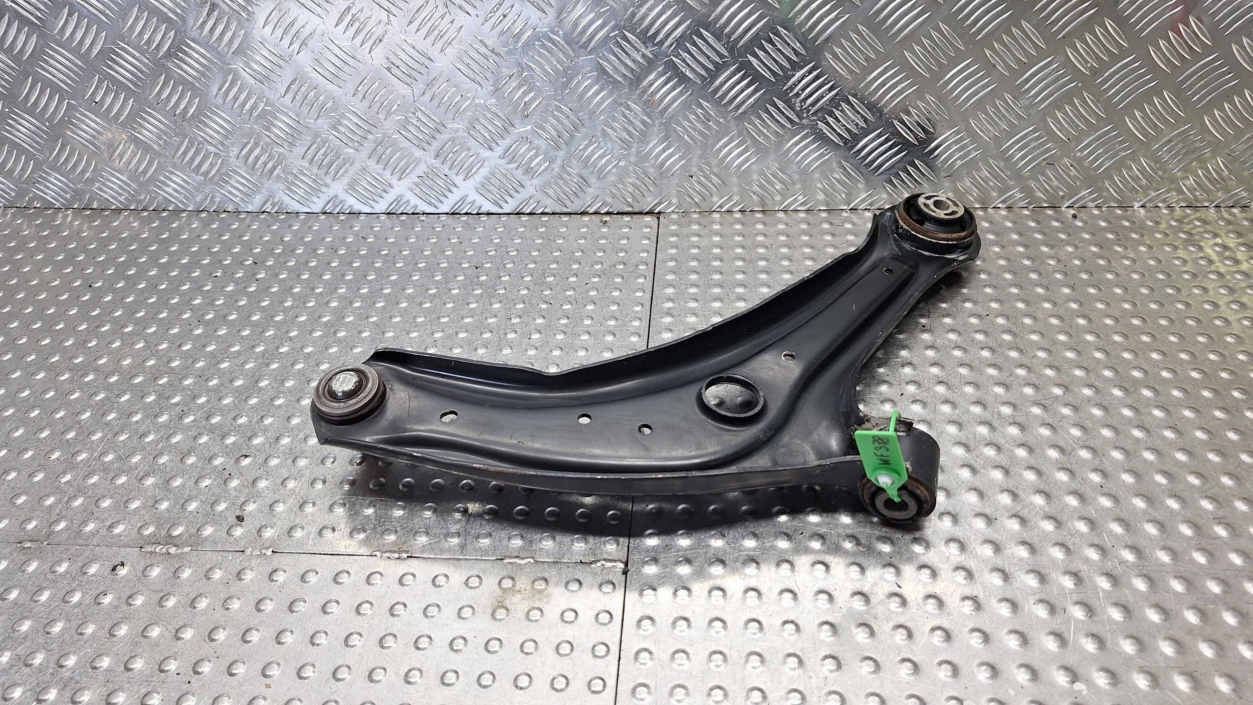 arm left front H1BC-3051L FORD FIESTA MK8