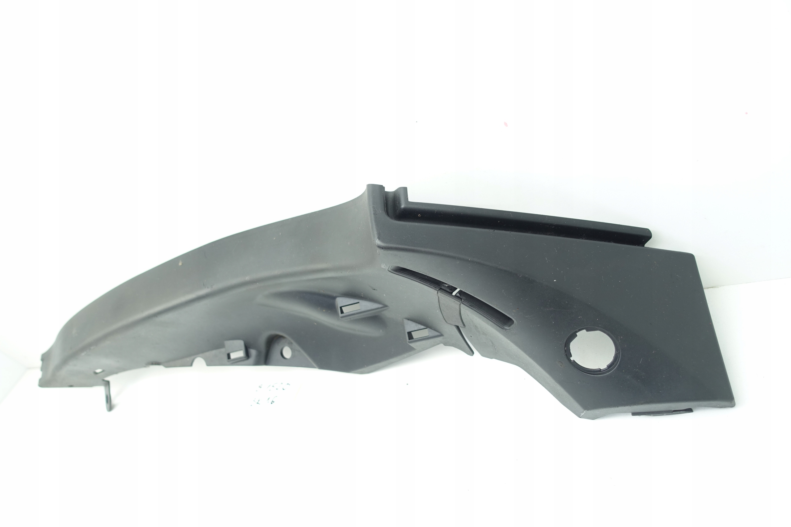 Blende Abdeckung KANAPY rechts heck BMW 7 E65 E66 7004478