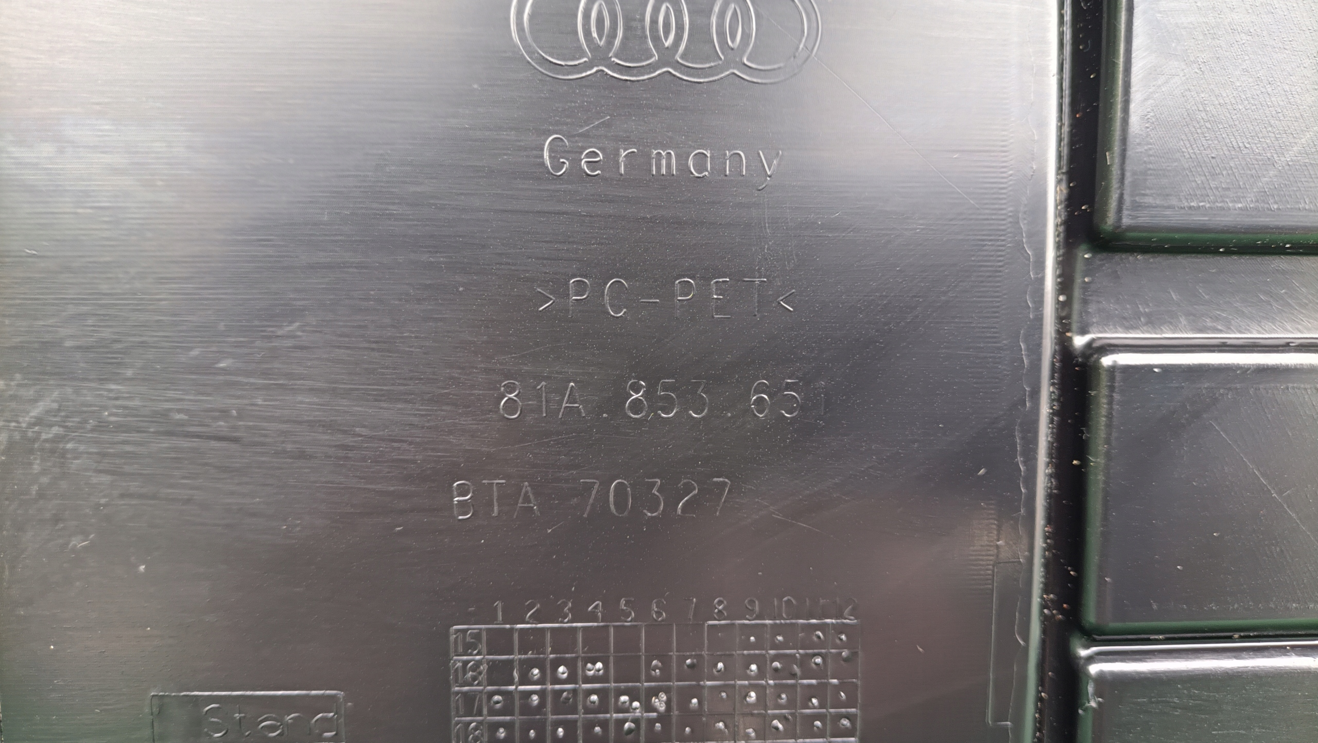 AUDI Q2 GRILLE 16-20 ROK 81A853651 K109/DF709