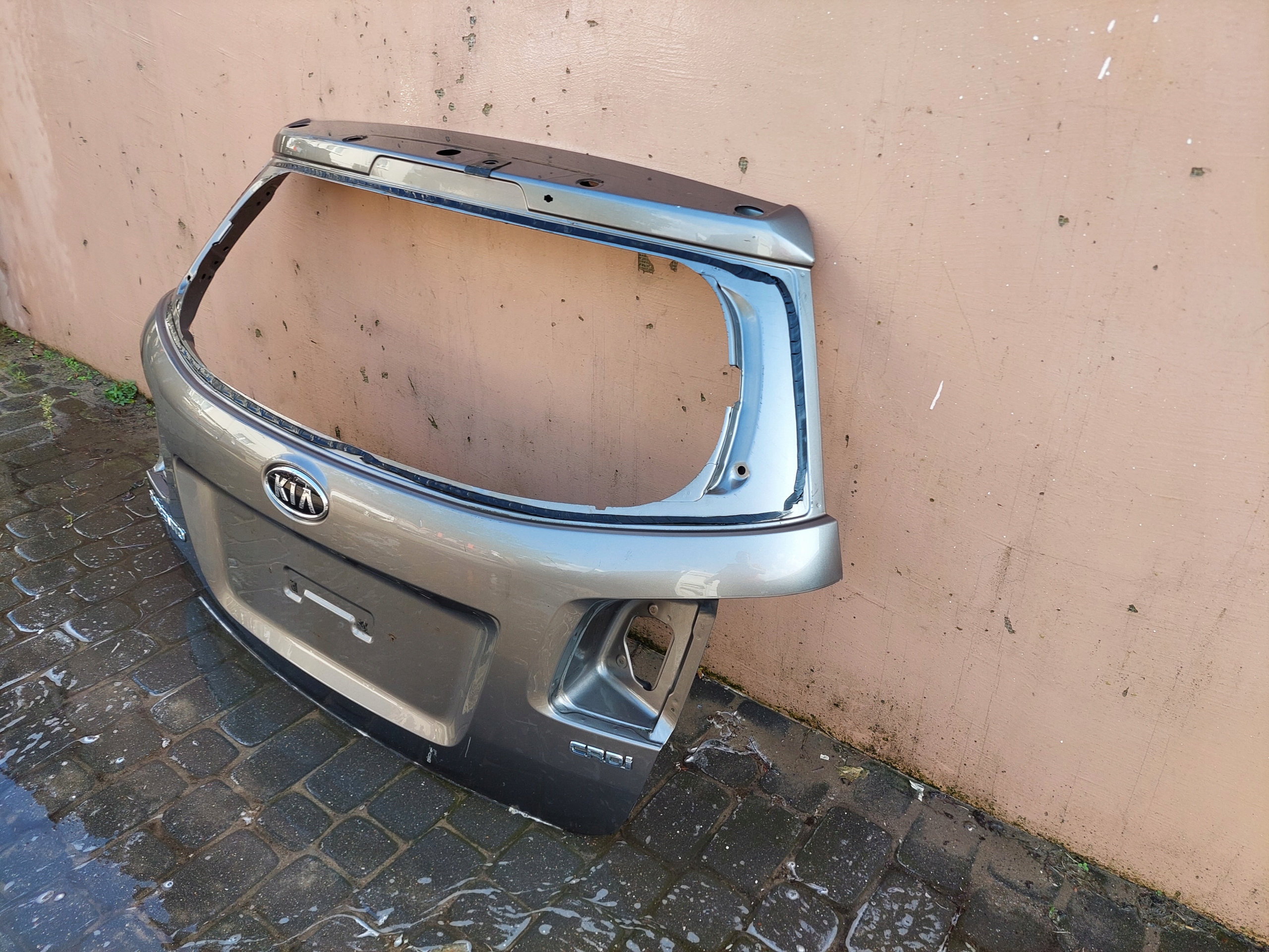 KIA SORENTO II 2 2009- KLAPA POKRYWA BAGAŻNIKA TYŁ TYLNA RZGÓW ŁÓDŻ Stan opakowania oryginalne