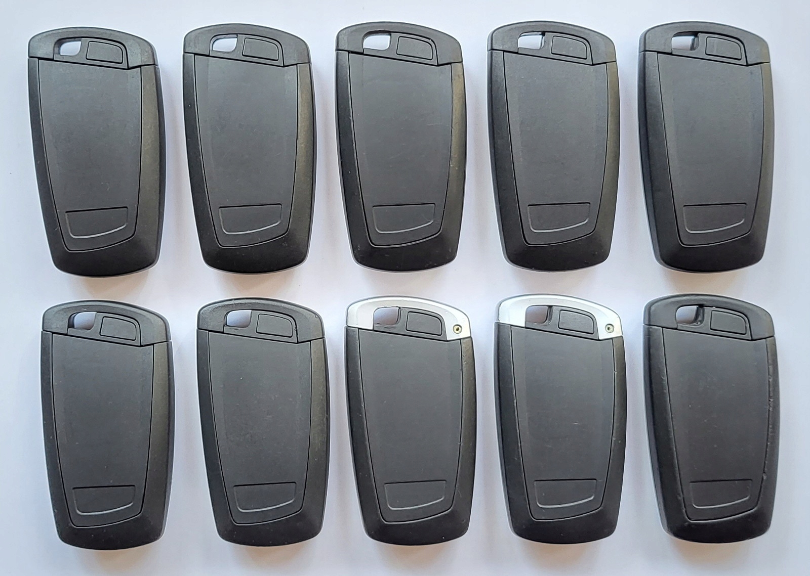 PILOT KLUCZYK BMW F20 F22 F30 F32 F10 F13 F15 F16 F25 F26 F01 F06 HUF 5662 Producent części BMW OE