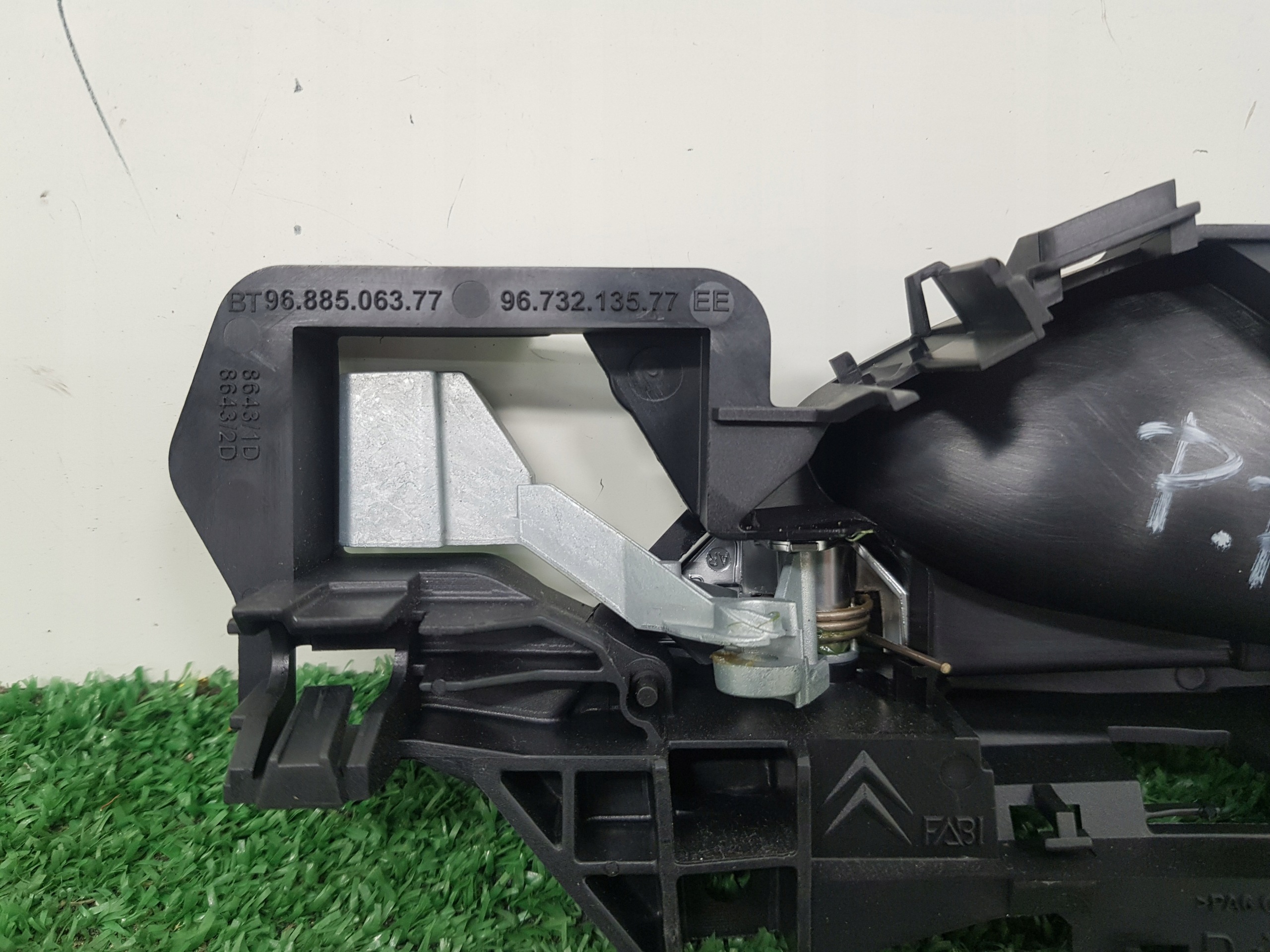 handle right front inner CITROEN DS-5 9688506377 9673213577EE