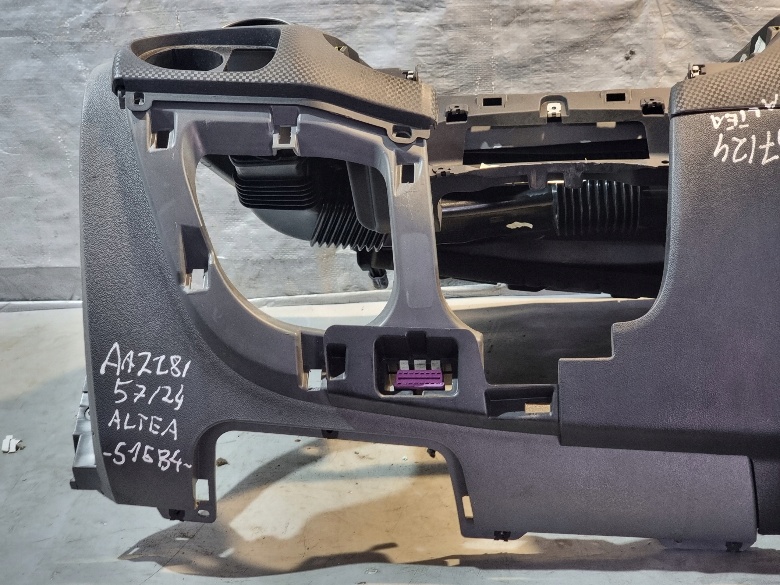 console dashboard instrument panel OE 5P1857003E SEAT ALTEA 05r