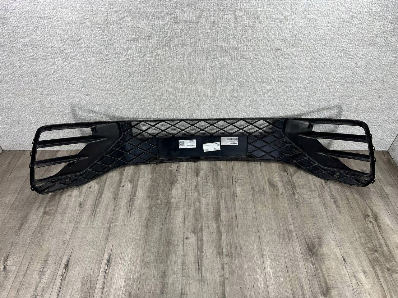 VW TAYRON II R-LINE 2024-> grid bumper front 57L853677B