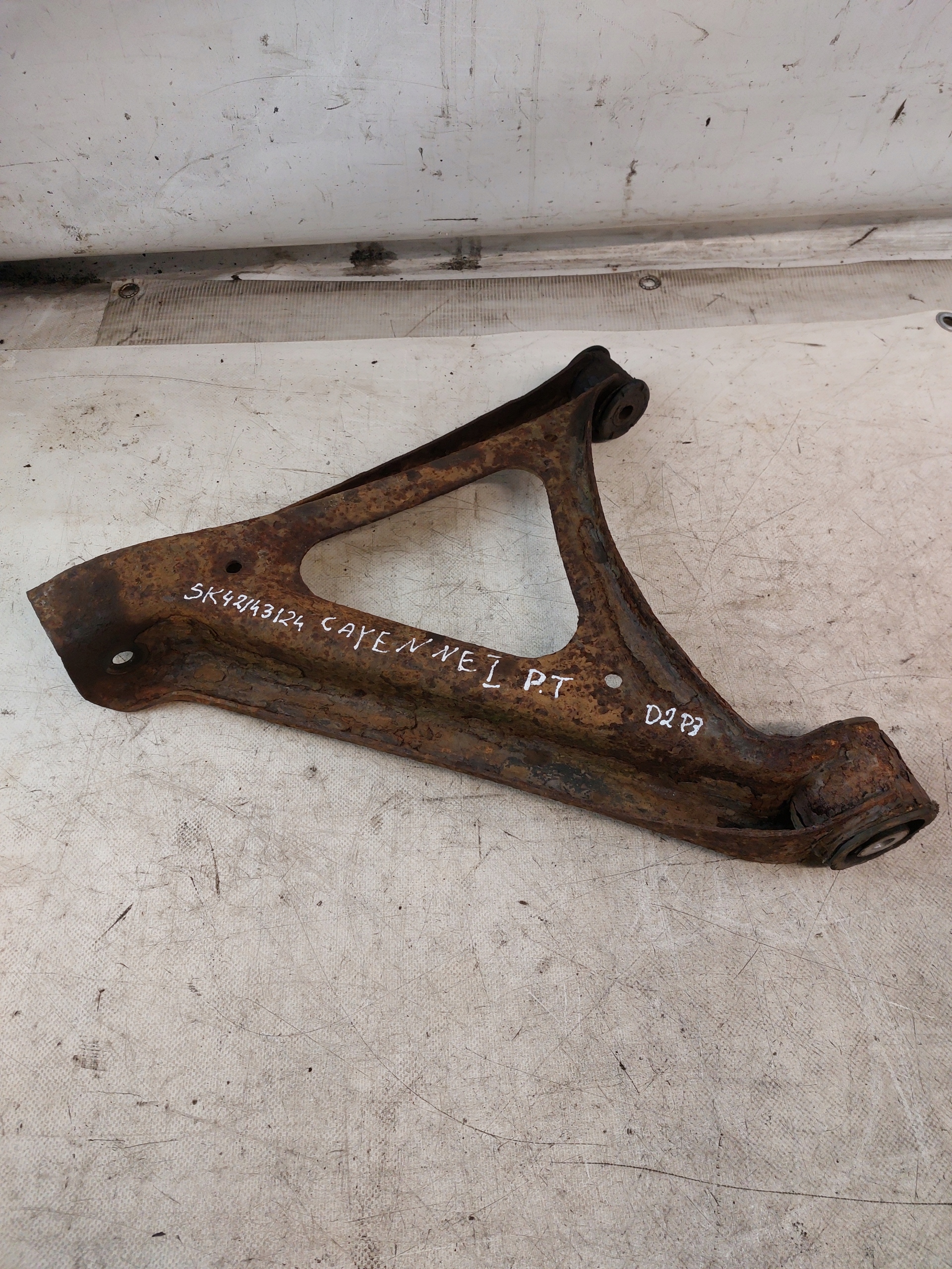 arm right rear PORSCHE CAYENNE and