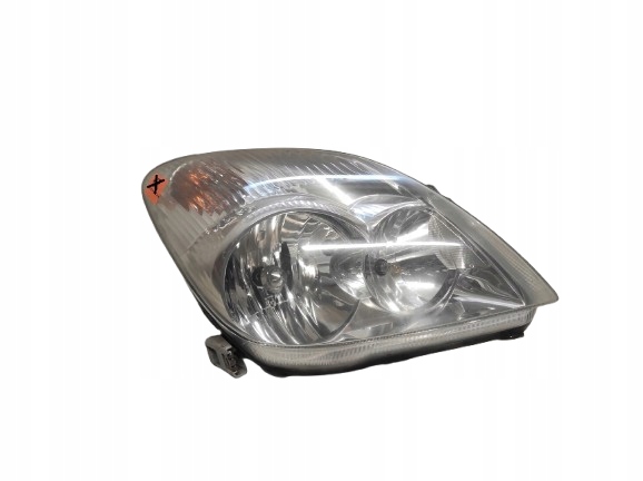 TOYOTA COROLLA VERSO 1 I 01- LAMPA PRAWA PRZÓD