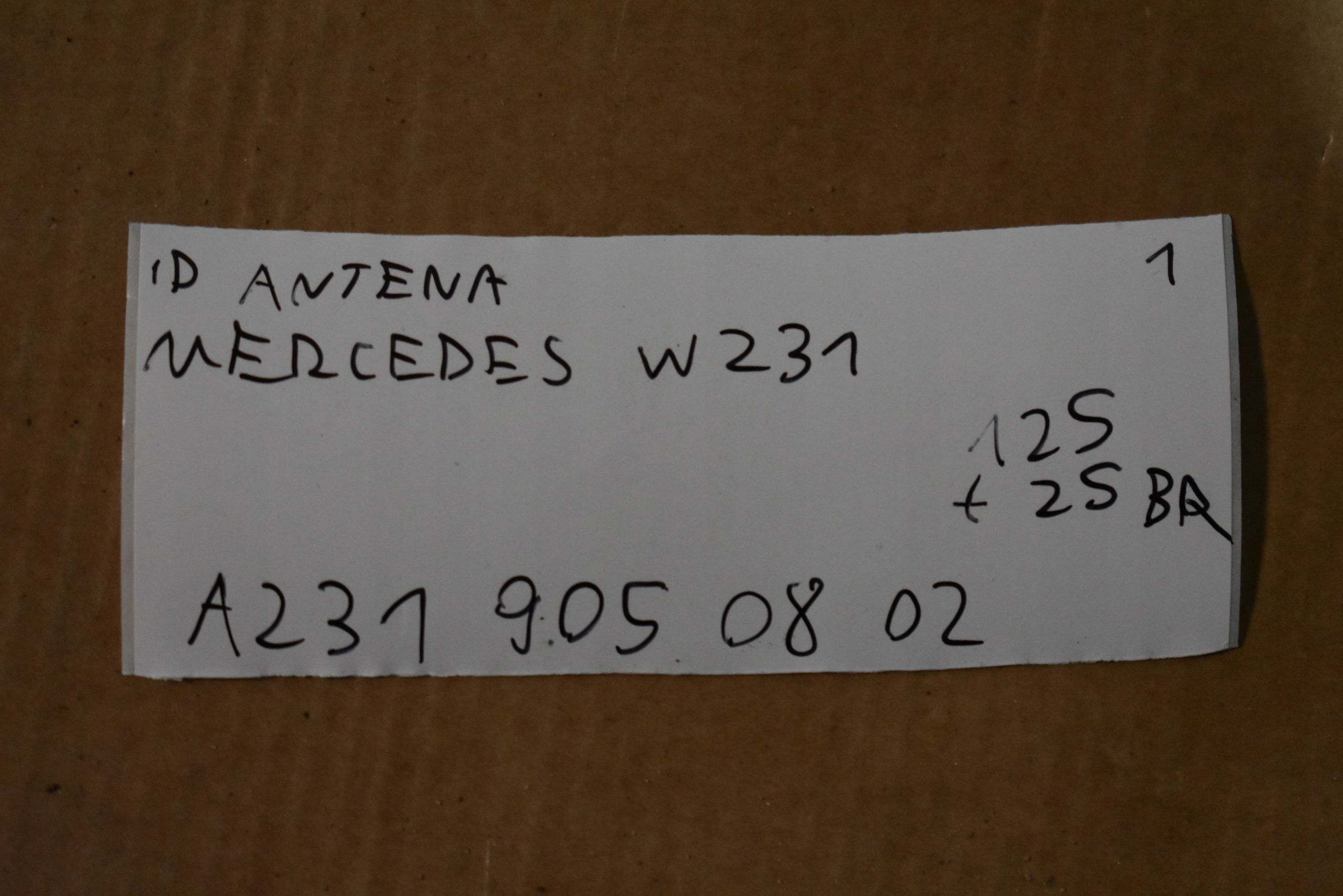 IDEALNA antenna MERCEDES W231 1