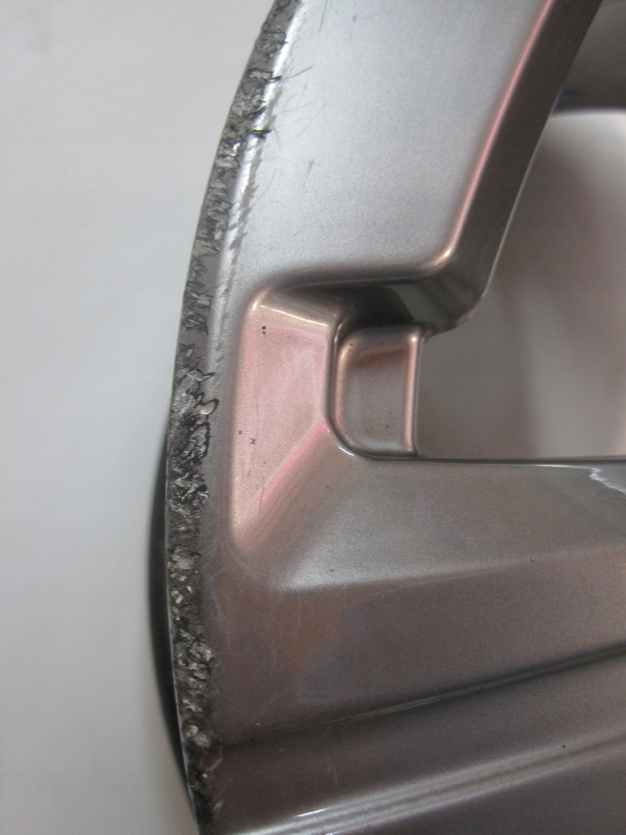 disk BMW X1 U11 R17 6898044