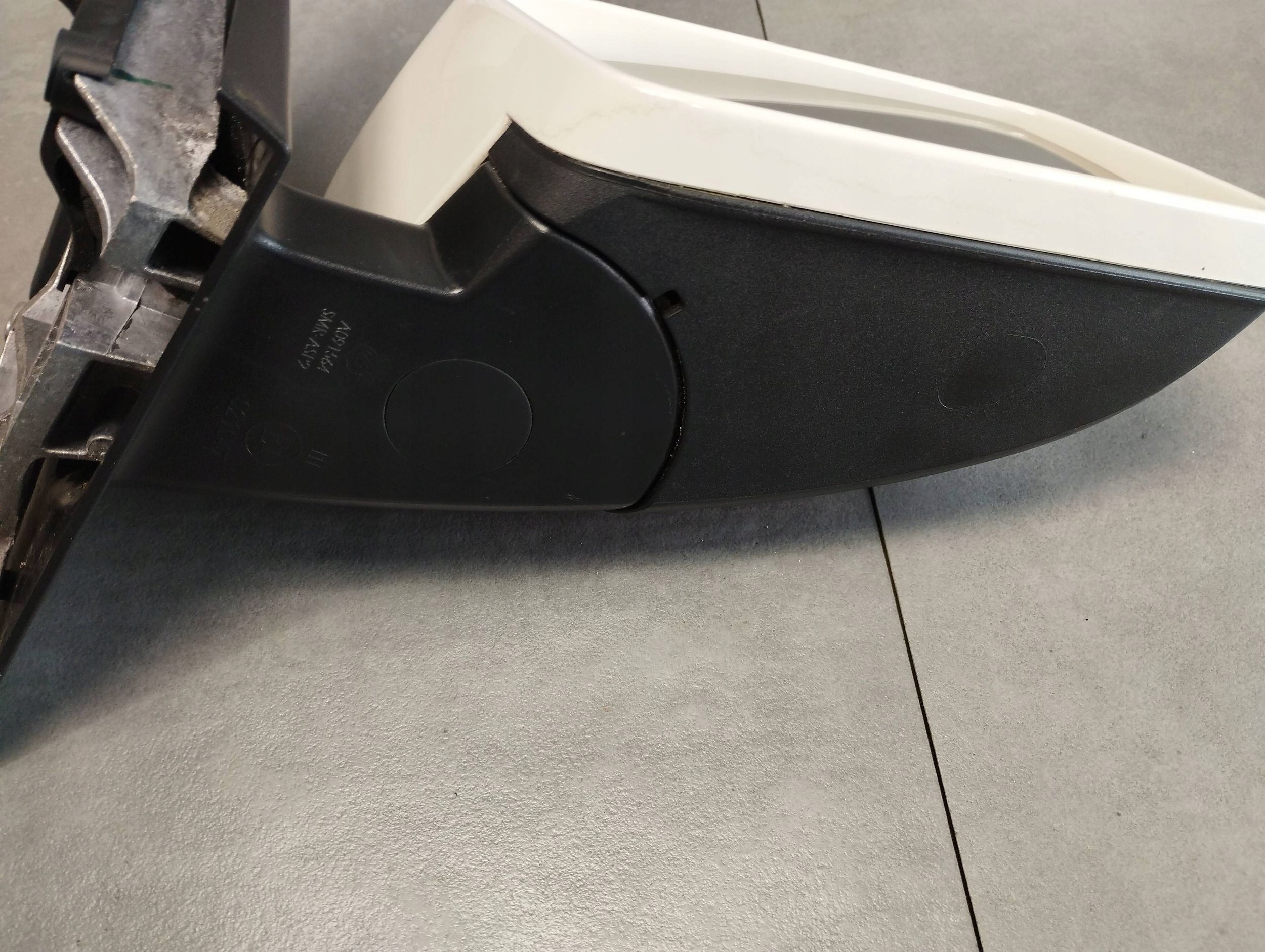 Mercedes-Benz B W246 W242 mirror right 8+6 vertical