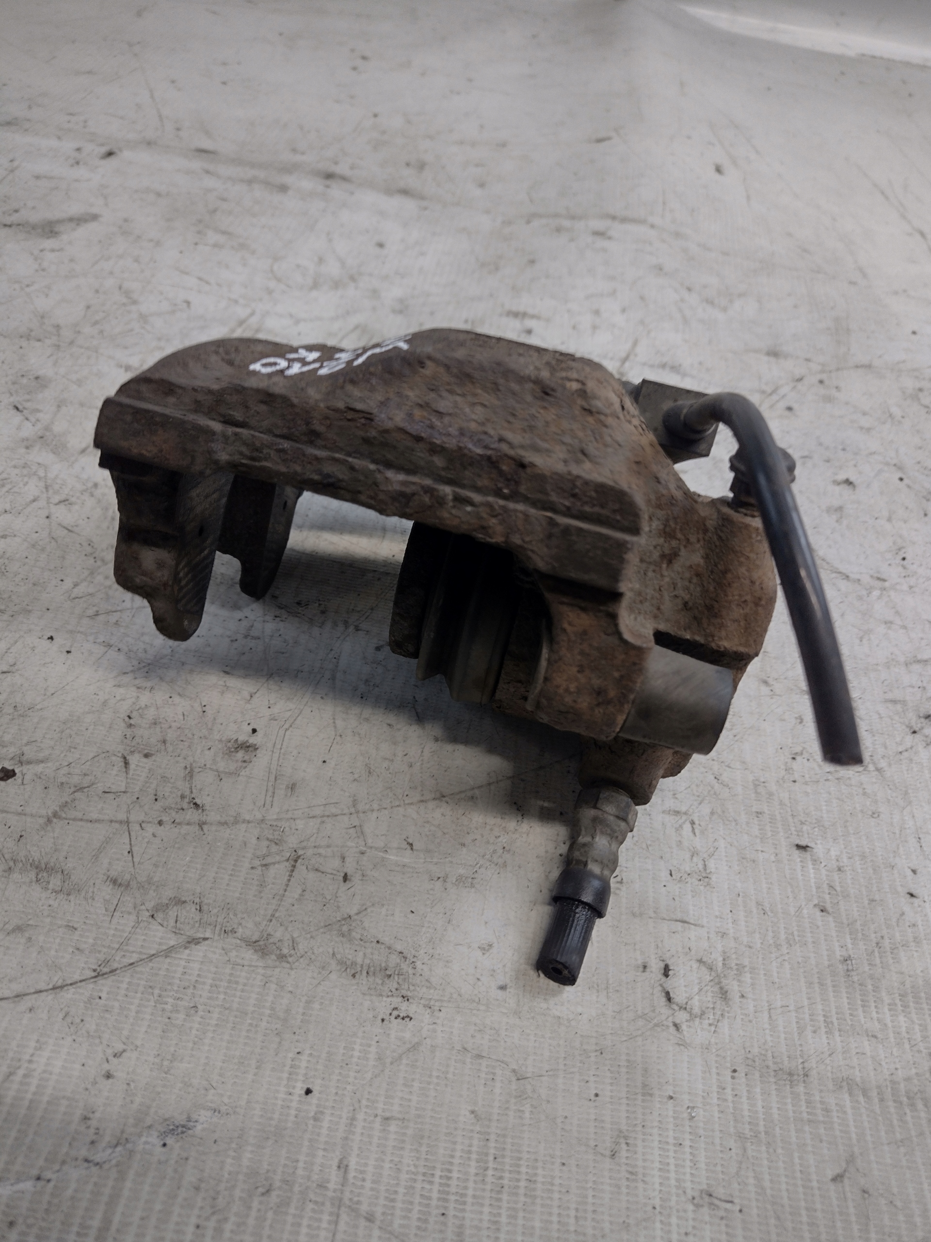 caliper brake left front Mercedes W210 2,0 compressor; 163KM