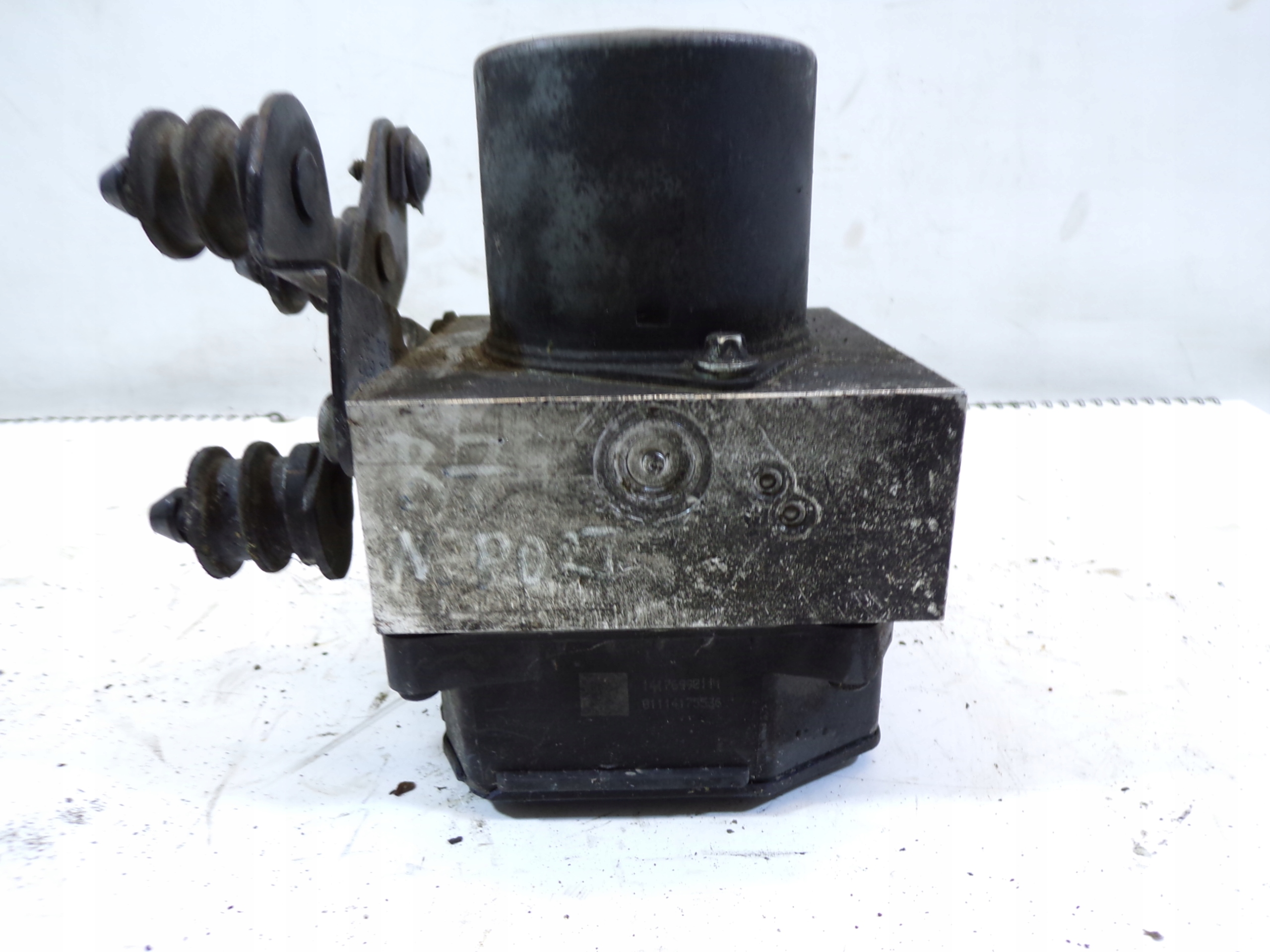 Pompa ABS VOLKSWAGEN PASSAT B7 3AA614109M