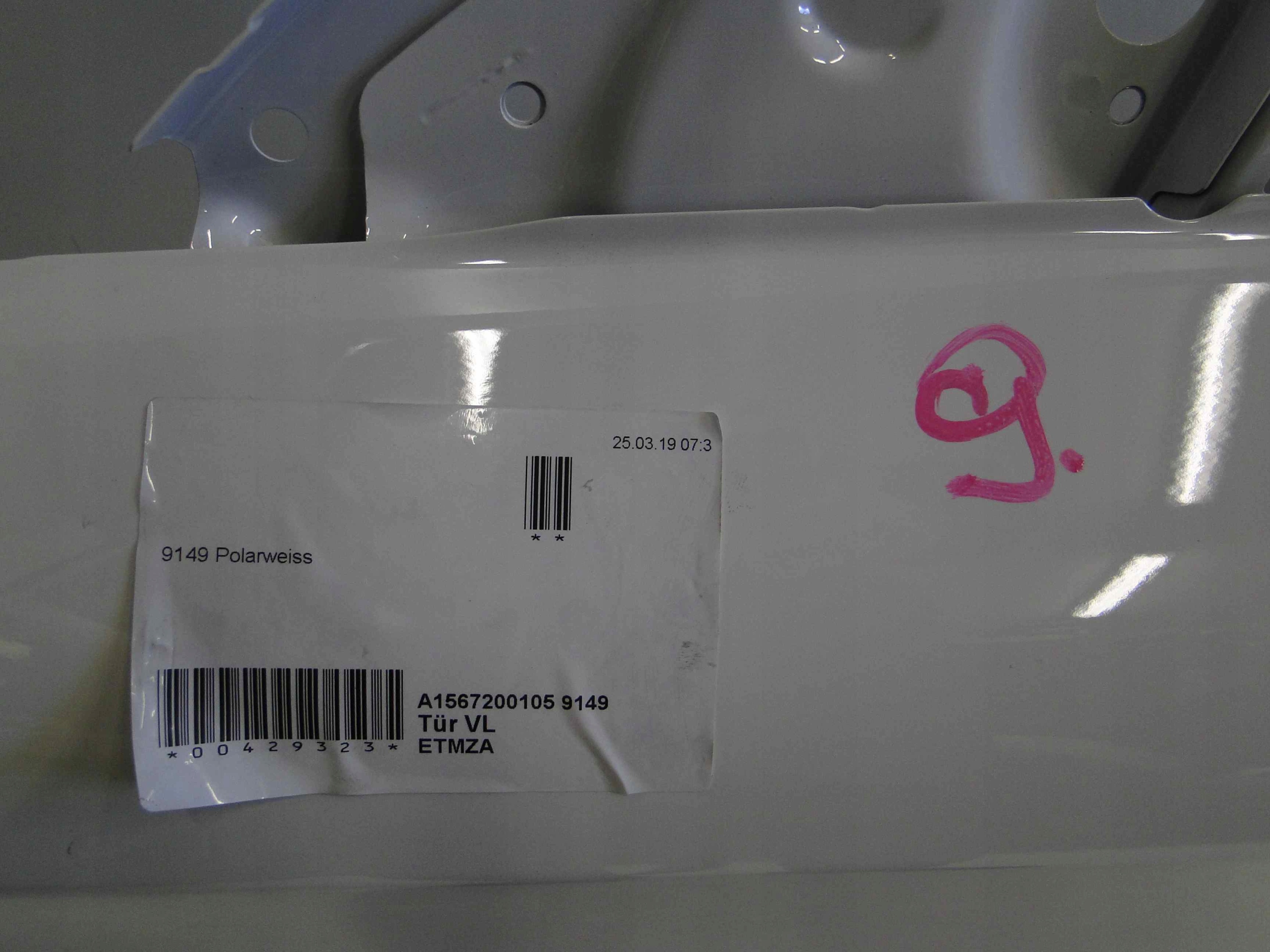 MERCEDES GLA X156 156 DRZWI PRZEDNIE LEWE 149 Kolor biały