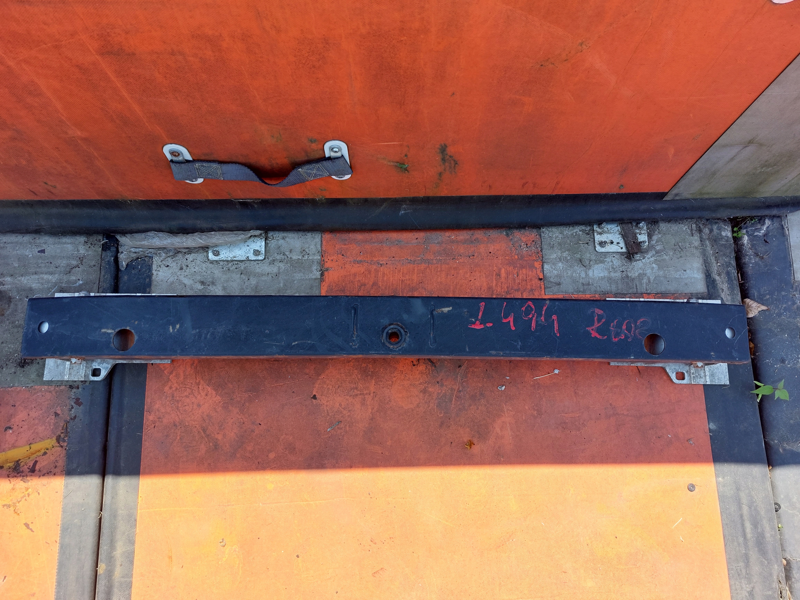 sider below bumper rear part RANGE ROVER SPORT L494 15r