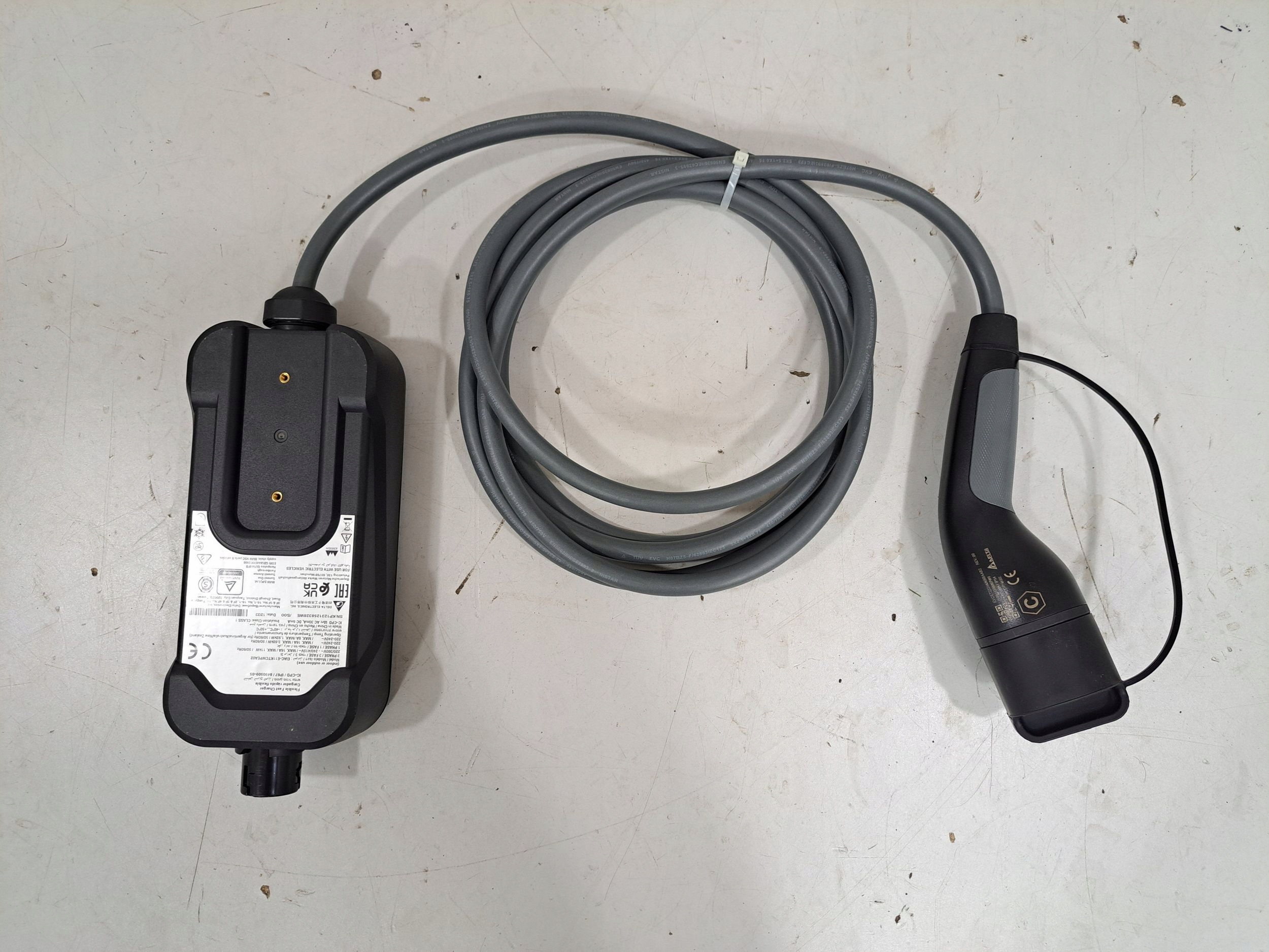 BMW патрубок Погрузчики 8490521