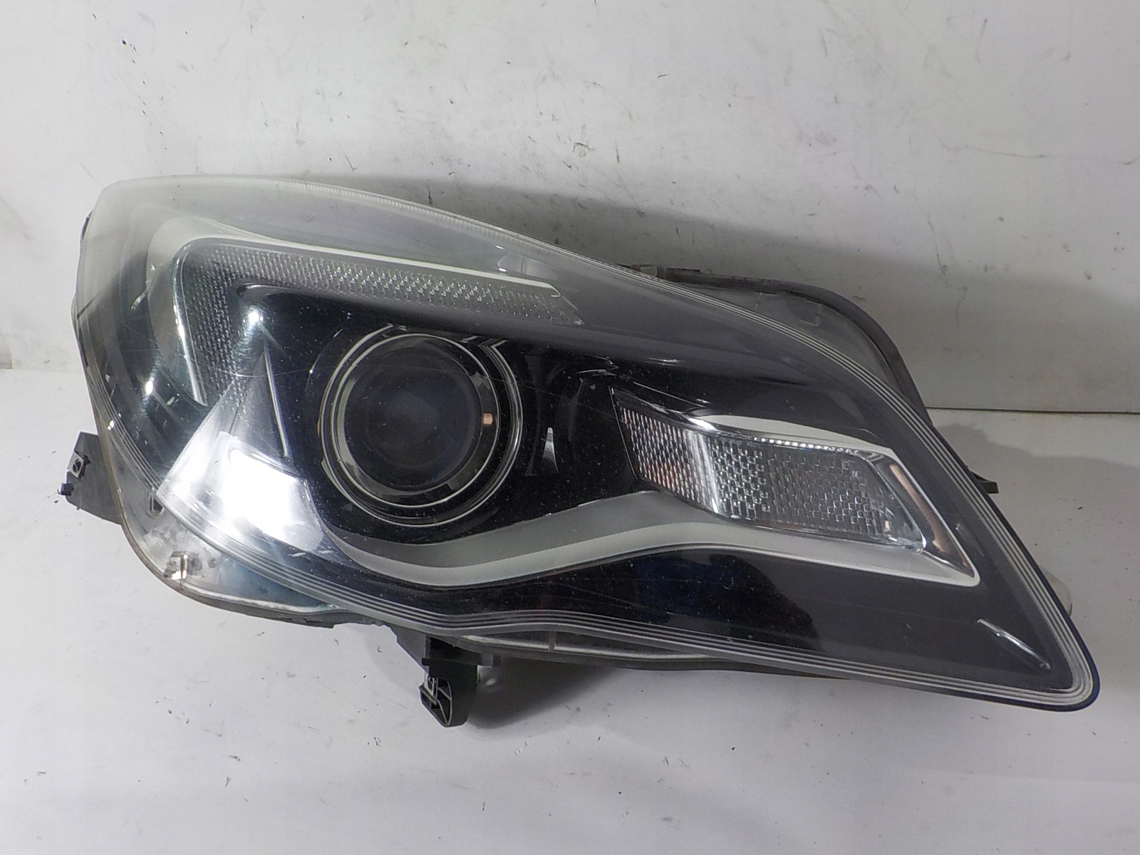 OPEL INSIGNIA A LIFT light right front front UK
