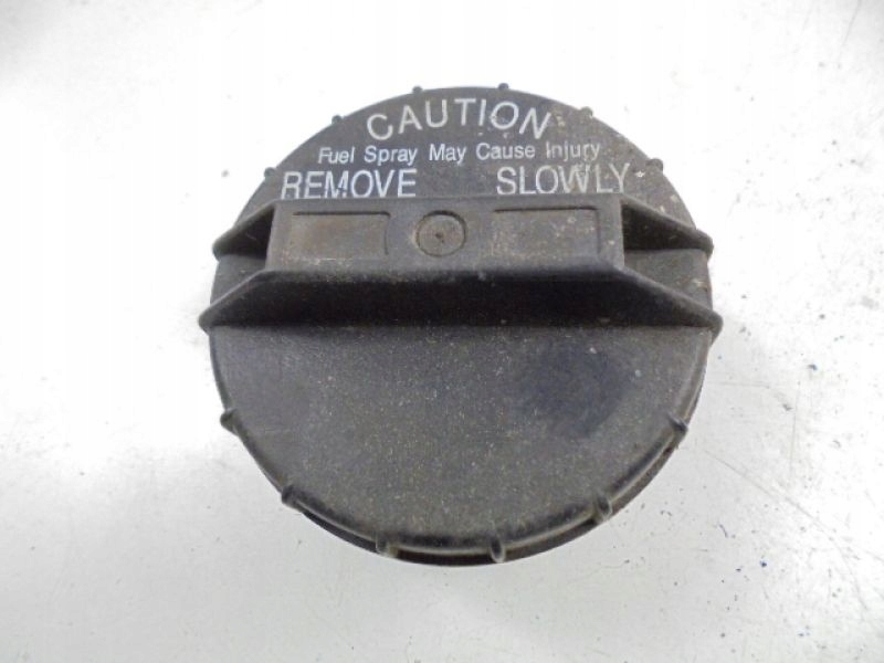 DAEWOO ESPERO KOREK WLEWU PALIWA 1.8B