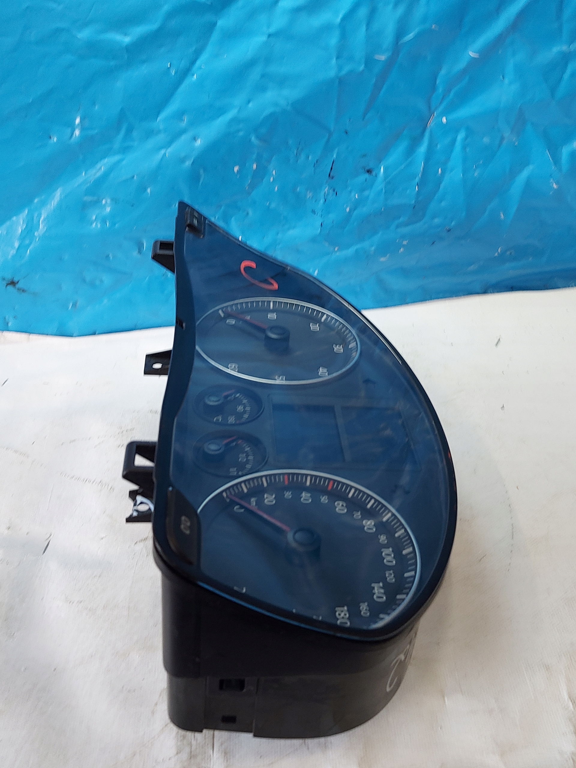 dials clock VW GOLF V 1.9 TDI 1K0920851P