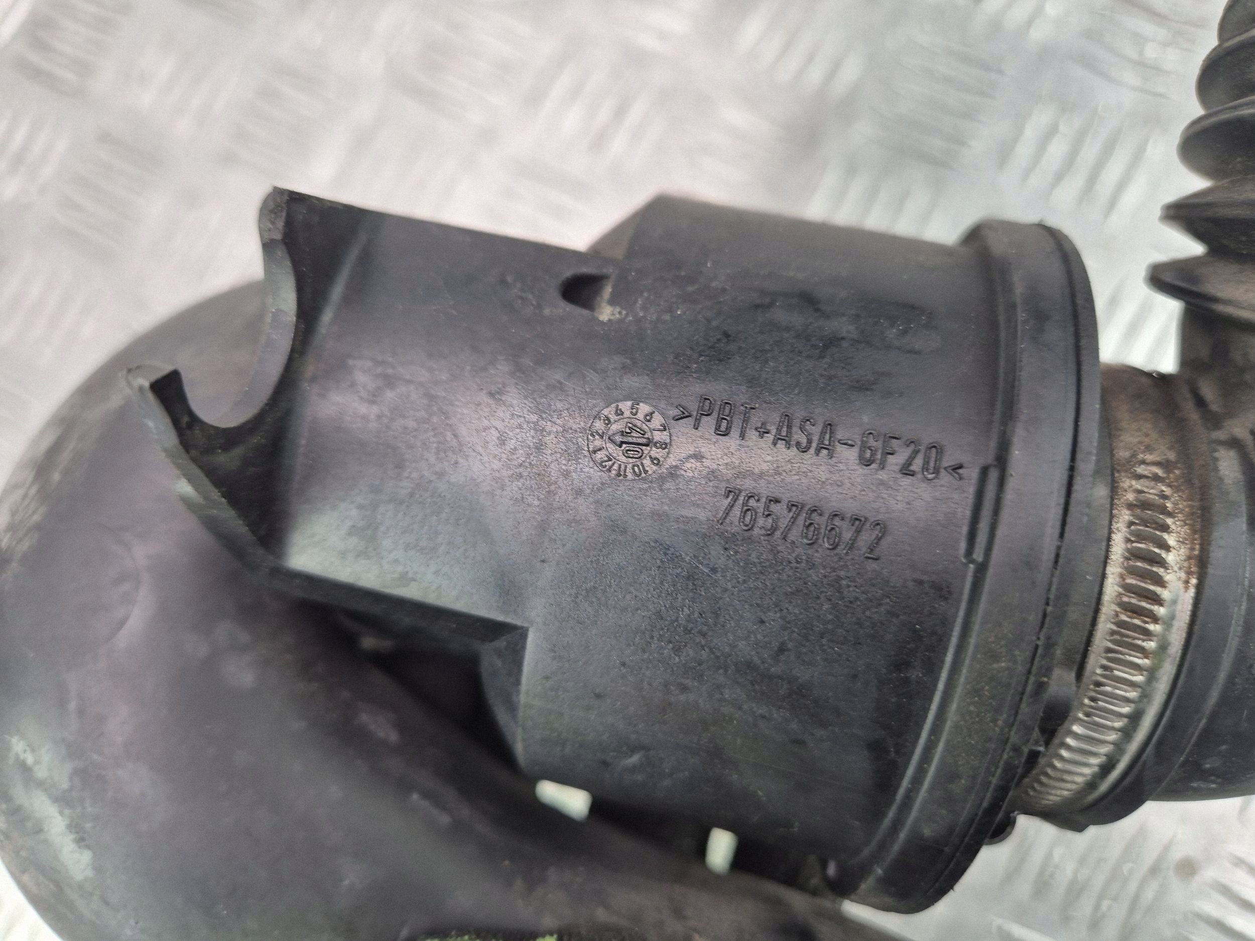 BMW 3 E90 E91 330i Rezonator dolotu 7559121 N52B30AF