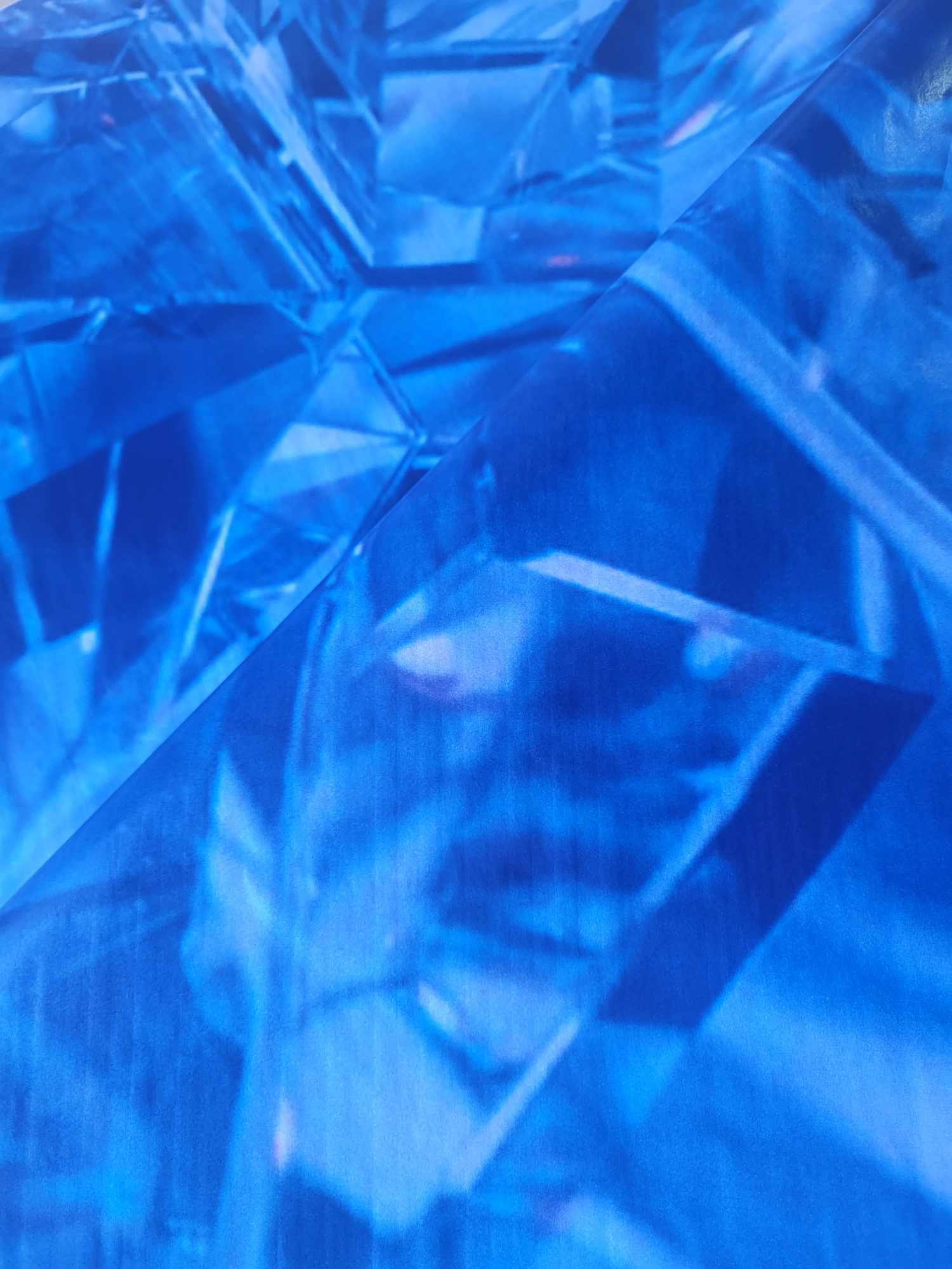 Křišťálový safír – ozdobný papír – 240 listů – 50 x 75 cm