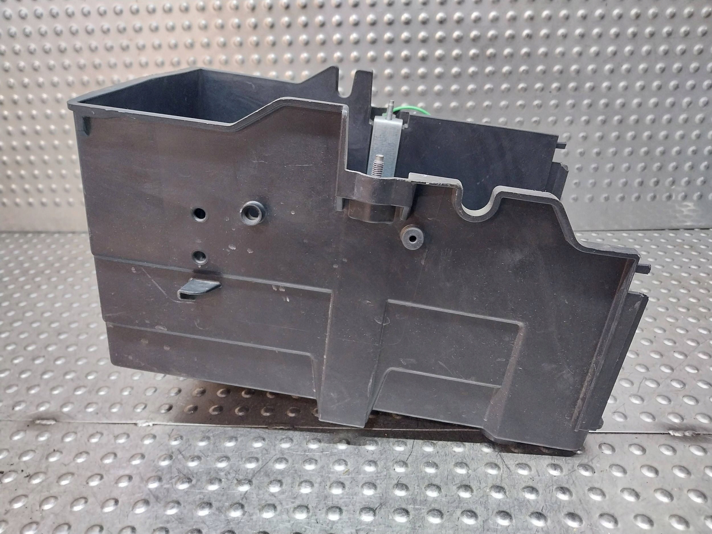 Blende Abdeckung Gehäuse AKUMULATORA AM51-10723-AD FORD C-MAX MK2 FOCUS MK3