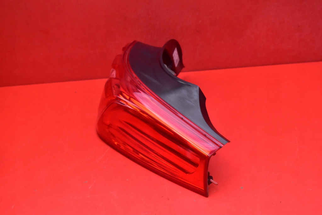 LAMPA PRAWA TYŁ TYLNA 9686293680A PEUGEOT 508 1 I SEDAN 10-14 Numer katalogowy części 9686293680A