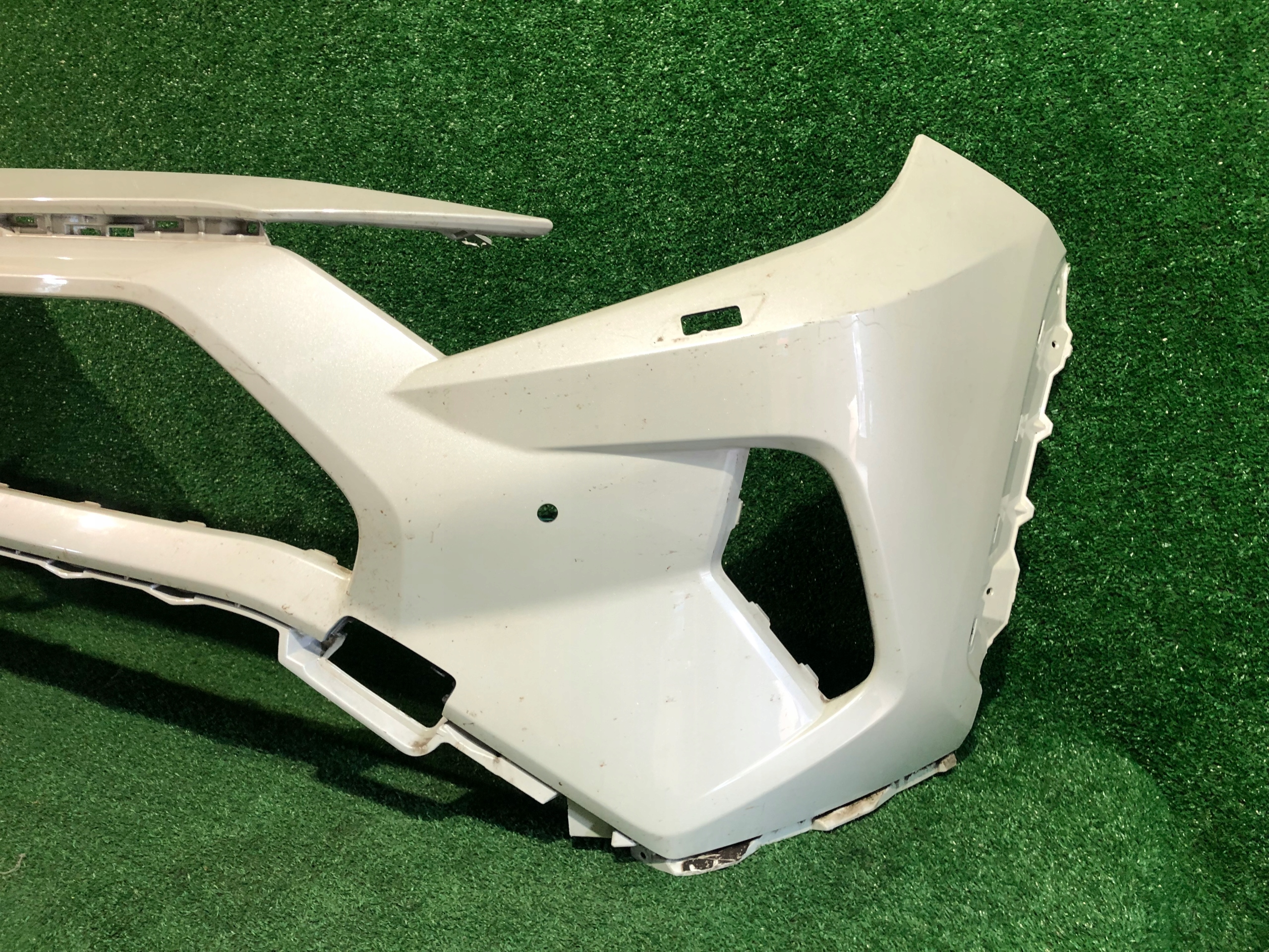 front bumper front TOYOTA RAV4 V 18- PDC