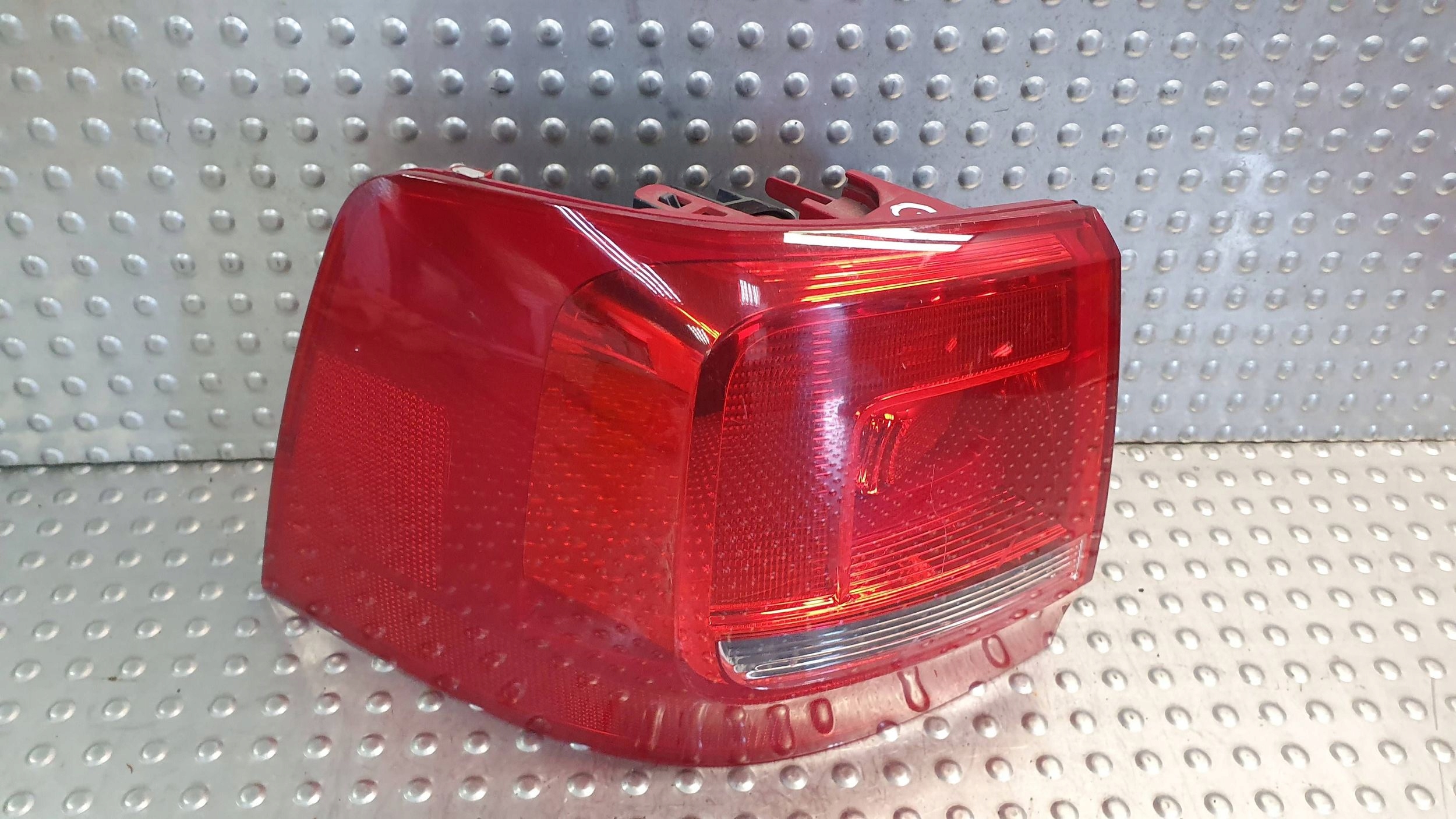 light rear part left VW SHARAN II 10- 7N0945095G