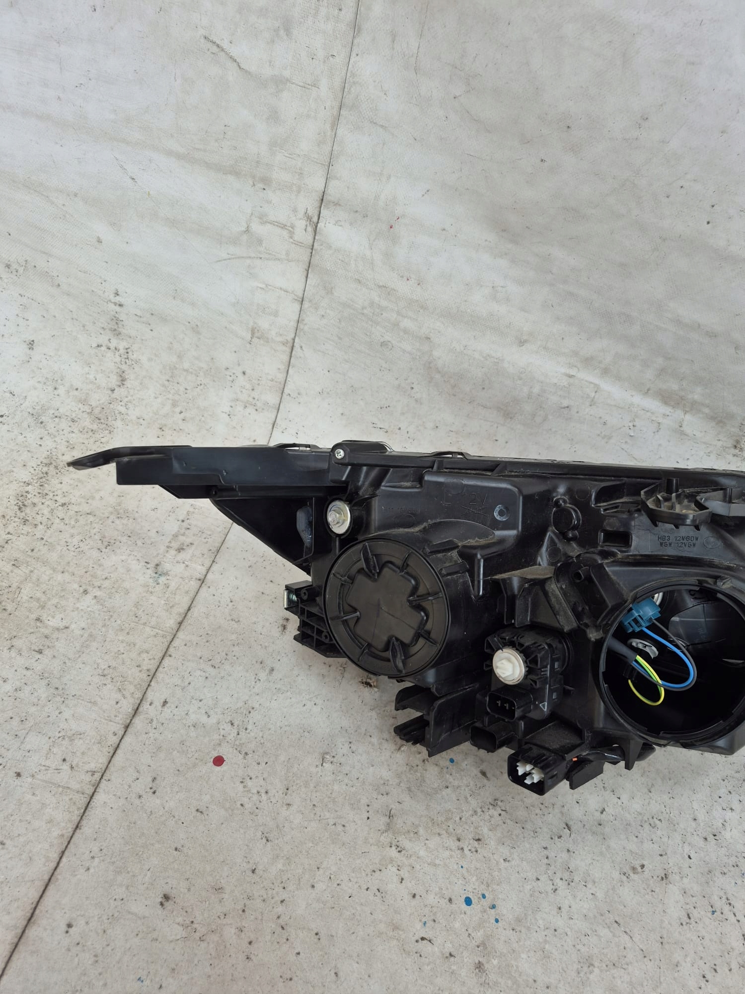 MITSUBISHI L200 V 5 LIFT 19- light left front front SOCZEKWA