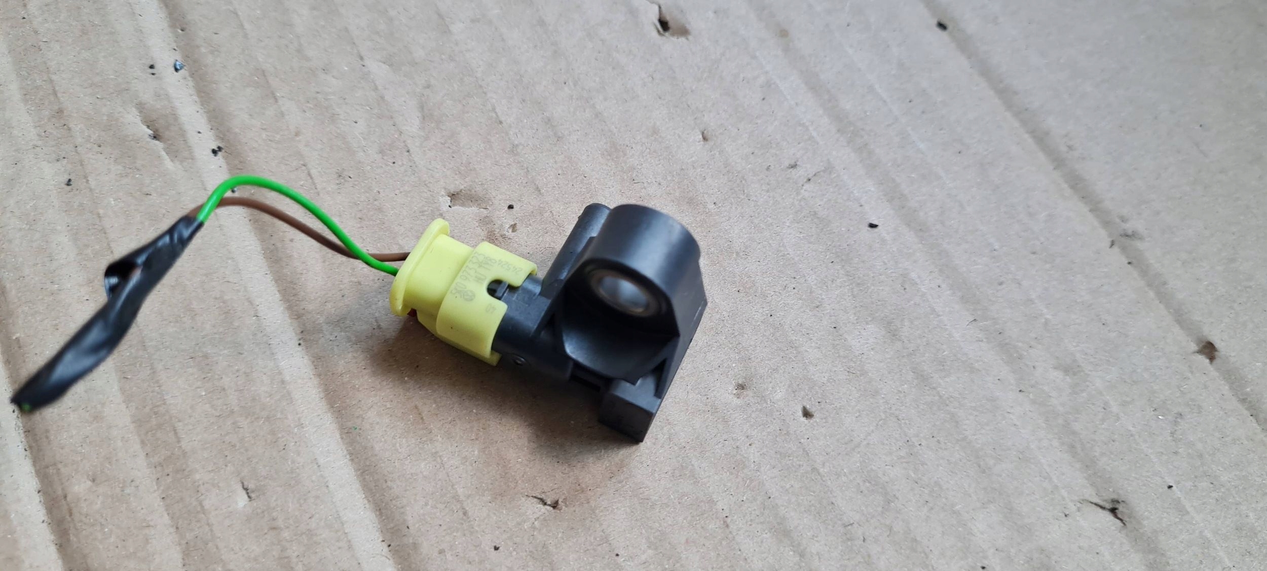 S3 8Y A3 LIFT Crashsensor Drucksensor UDERZENIOWY Connector Contact 85E959651