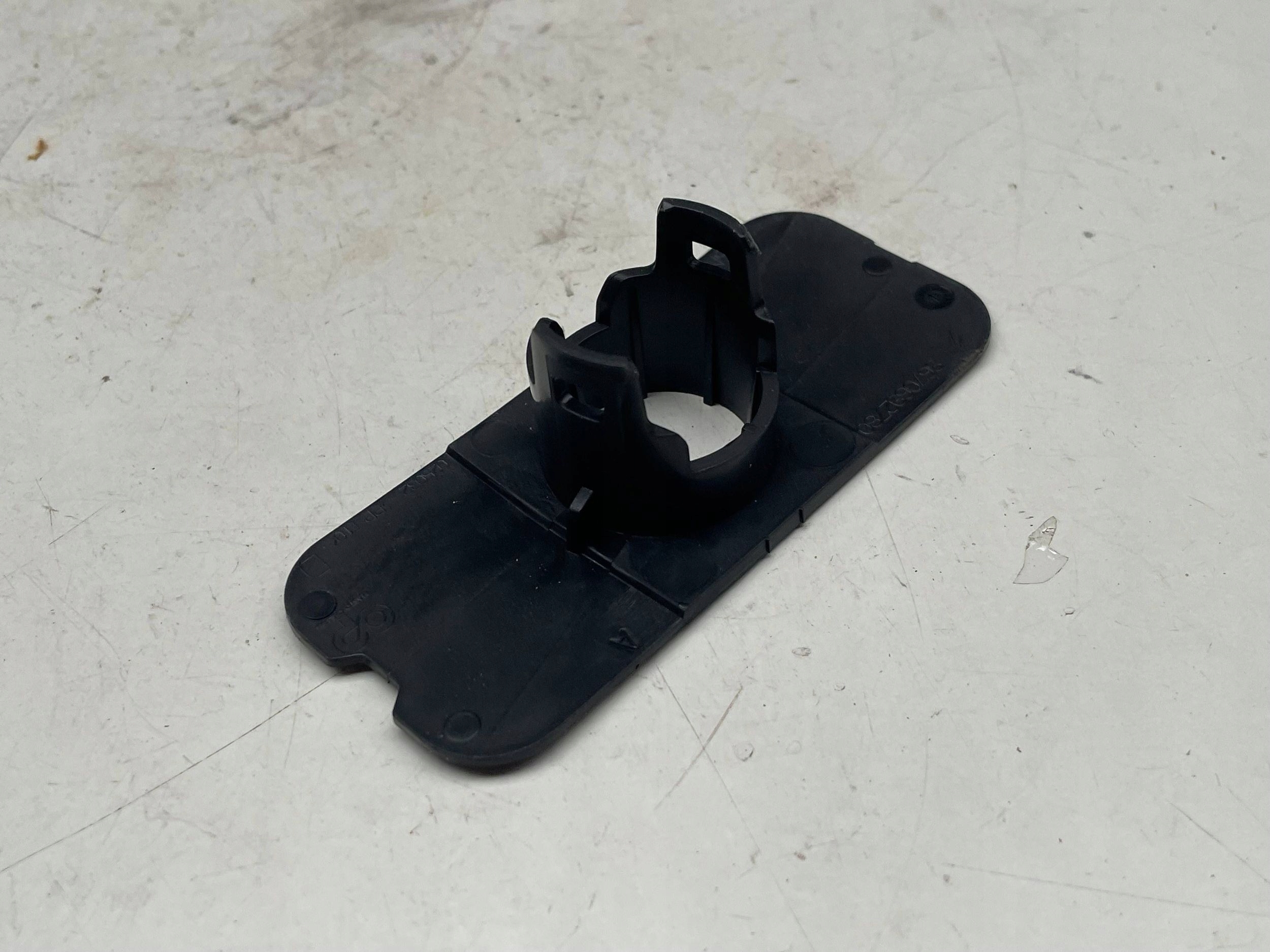Citroen DS4 bracket of the sensor KOSZYK PDC OEM 9670692780 !J