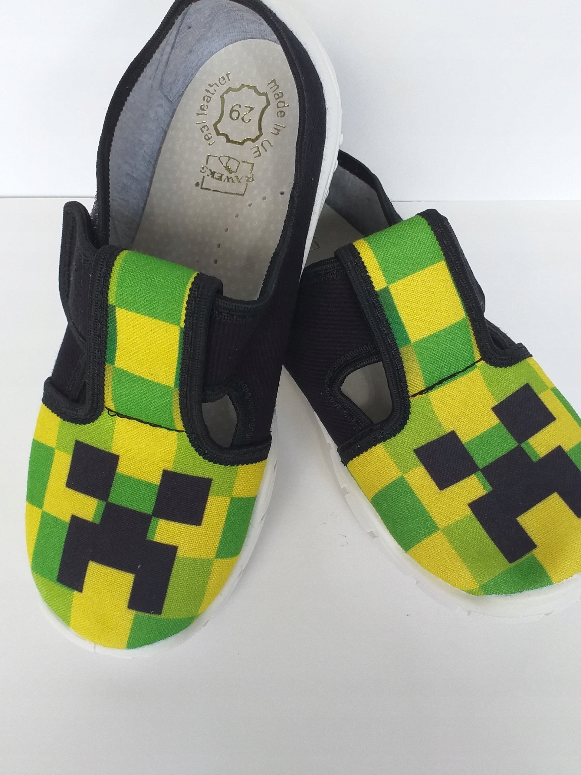 

Raweks kapcie minecraft r. 33 skórzana wkładka