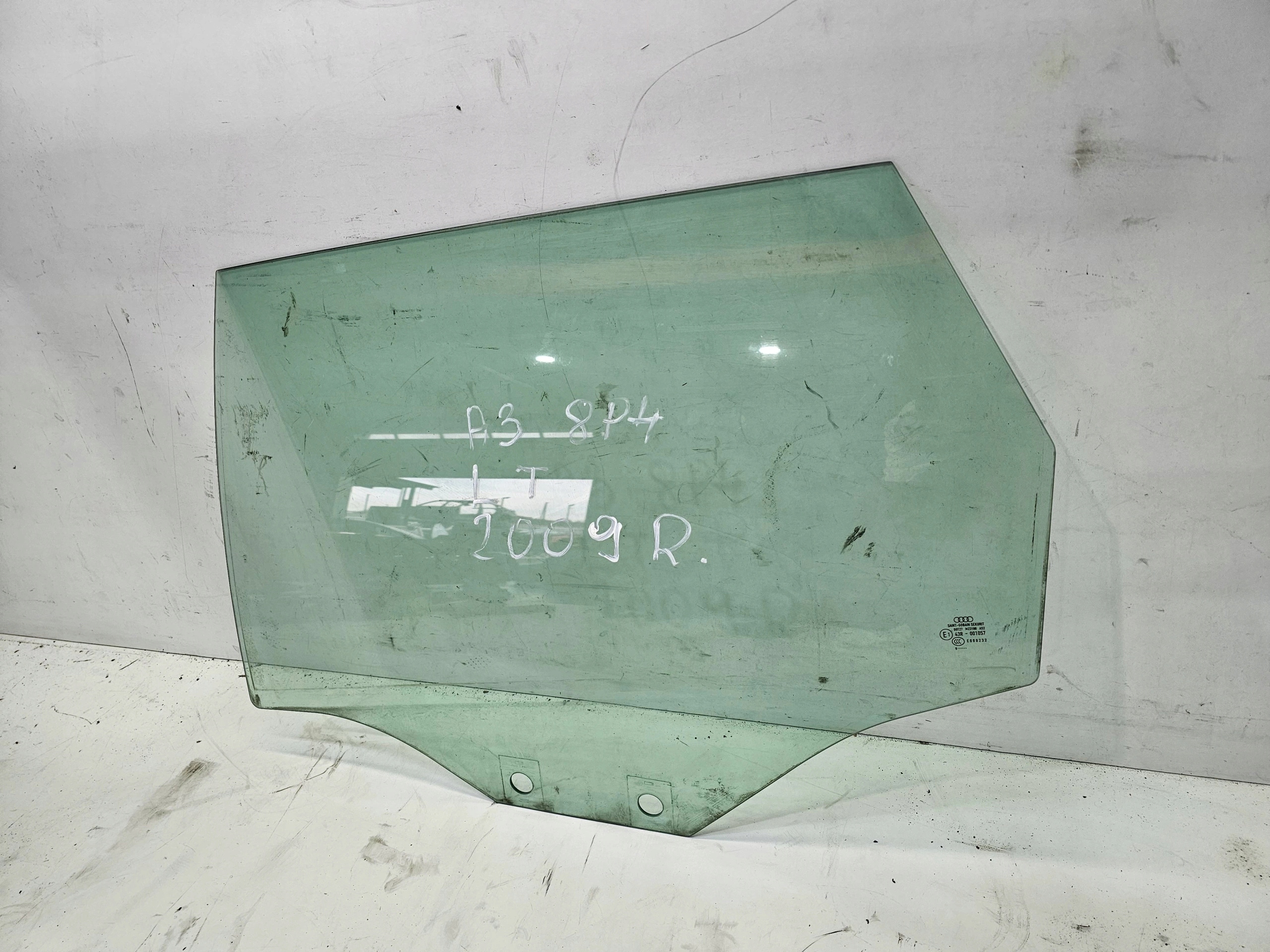 window side door left rear part AUDI A3 8P4 SPORTBACK 2009R