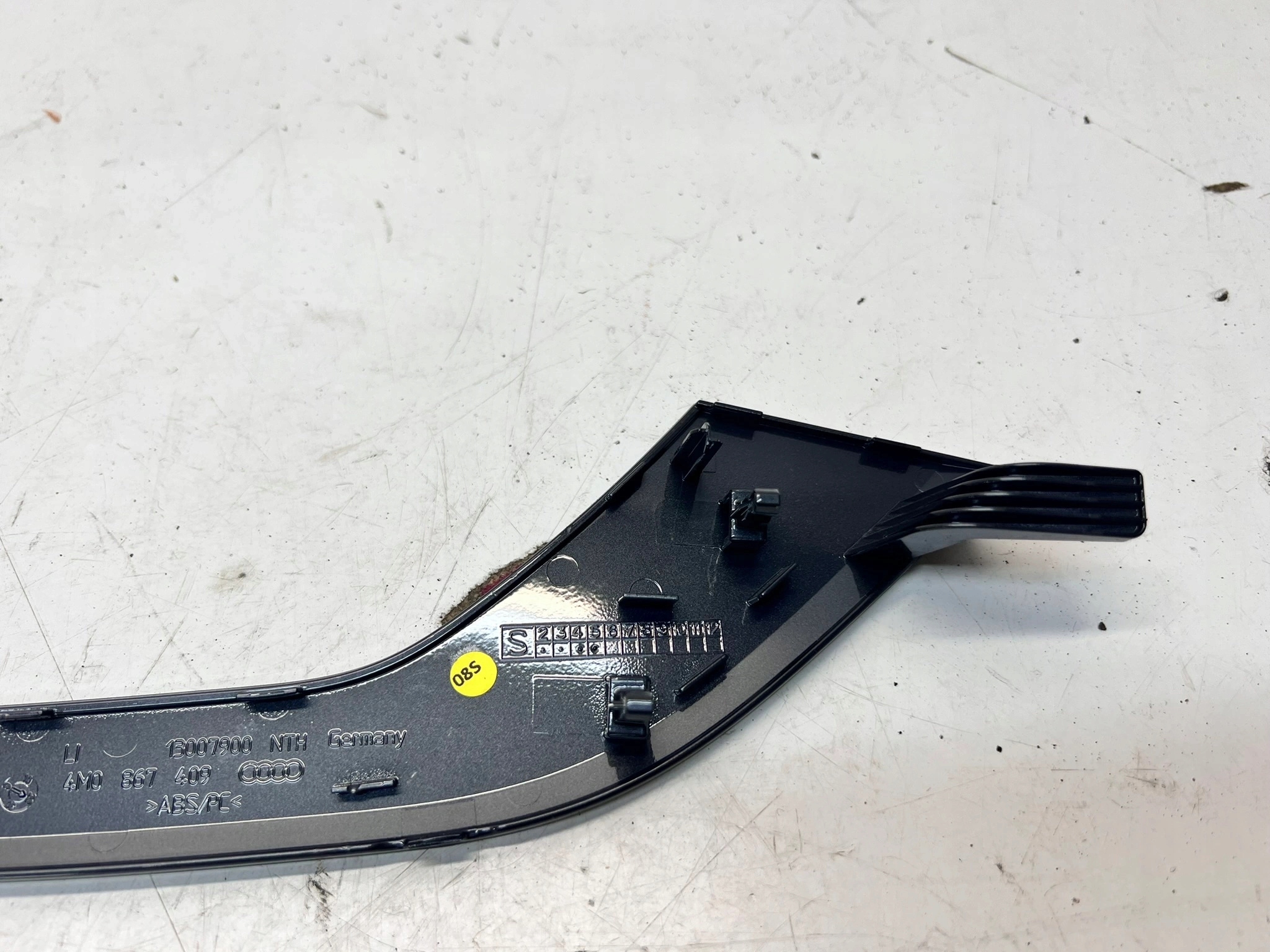 DEKOR door left front AUDI Q7 4M 4M0837409N JQ2